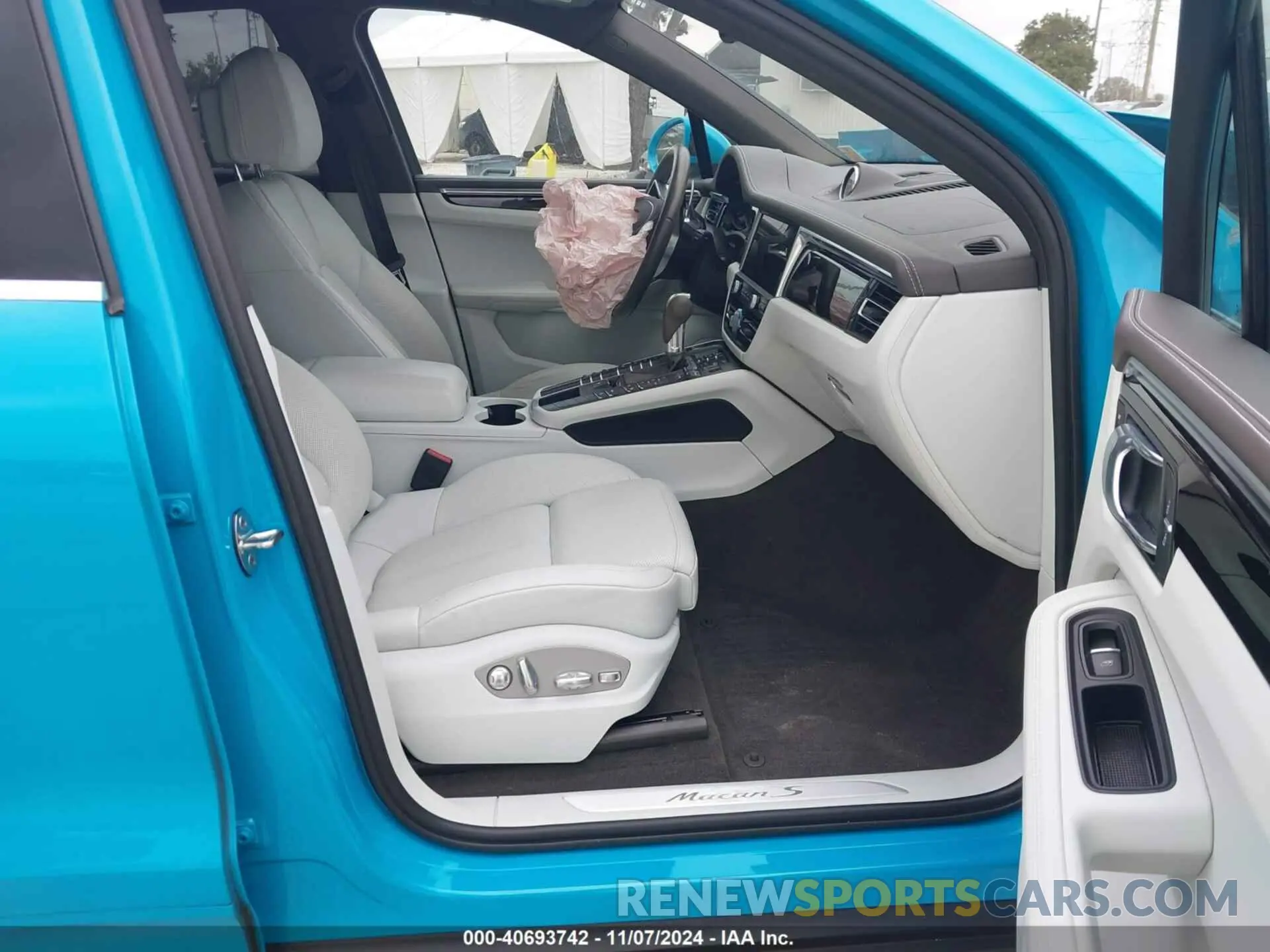 5 Photograph of a damaged car WP1AB2A51MLB37164 PORSCHE MACAN 2021