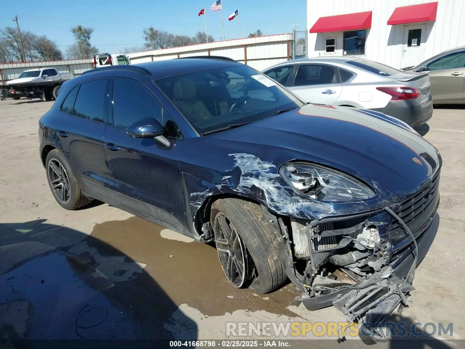 1 Photograph of a damaged car WP1AB2A53MLB38137 PORSCHE MACAN 2021