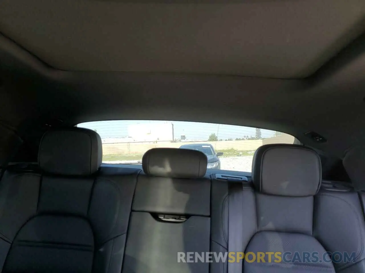 10 Photograph of a damaged car WP1AB2A54MLB32797 PORSCHE MACAN 2021
