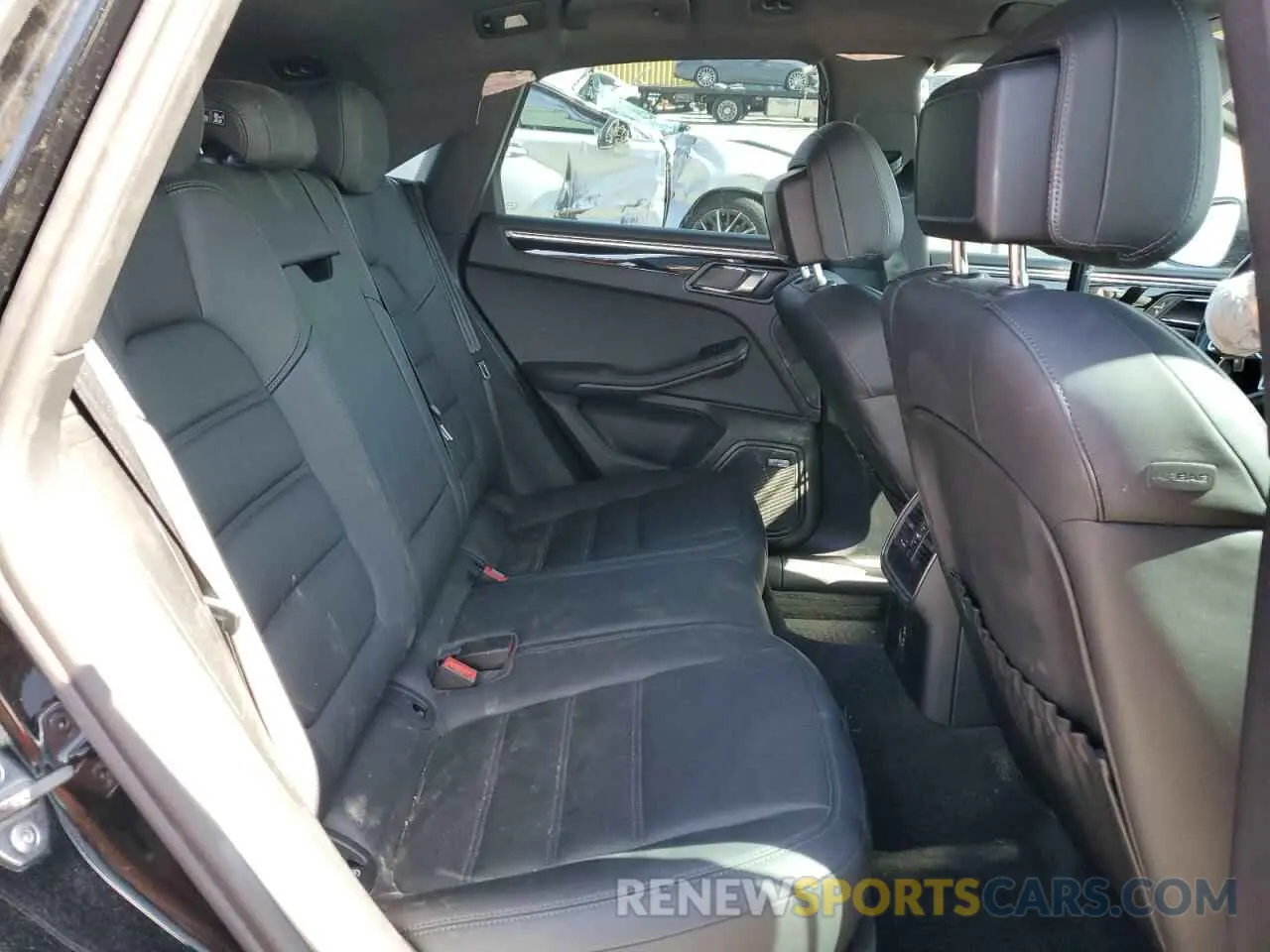 11 Photograph of a damaged car WP1AB2A54MLB32797 PORSCHE MACAN 2021