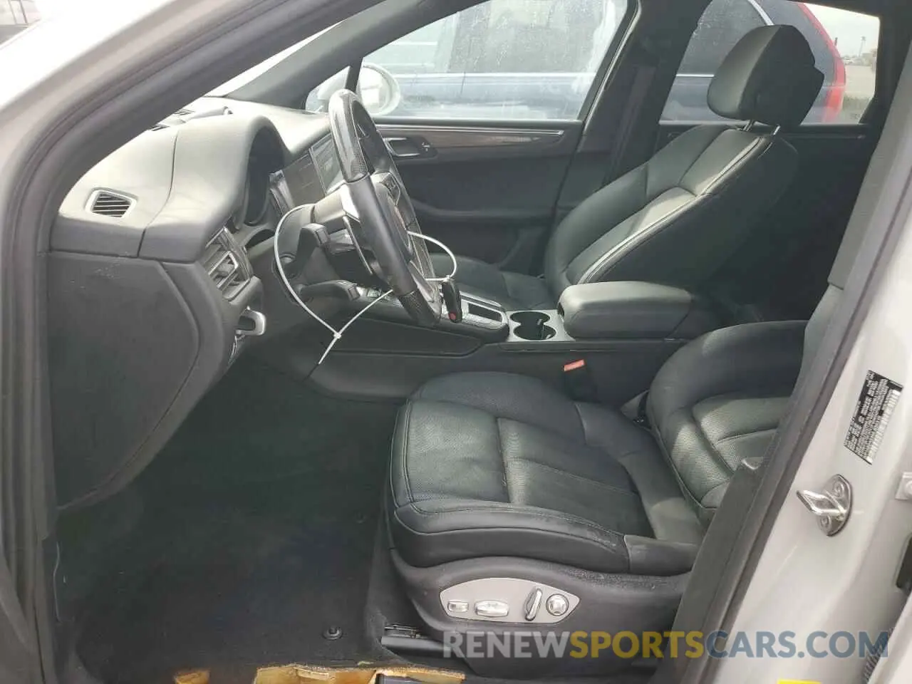 7 Photograph of a damaged car WP1AB2A54MLB34310 PORSCHE MACAN 2021