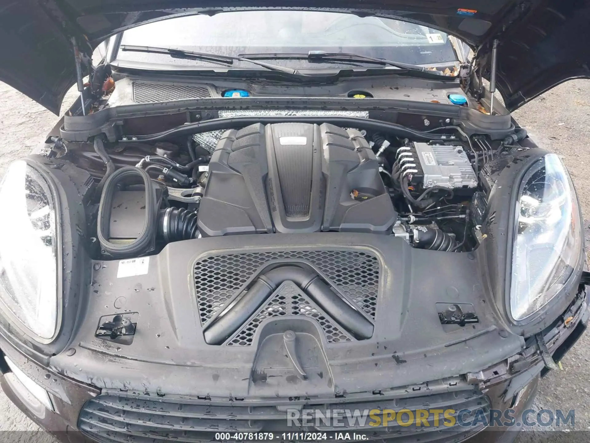 10 Photograph of a damaged car WP1AB2A55MLB32520 PORSCHE MACAN 2021