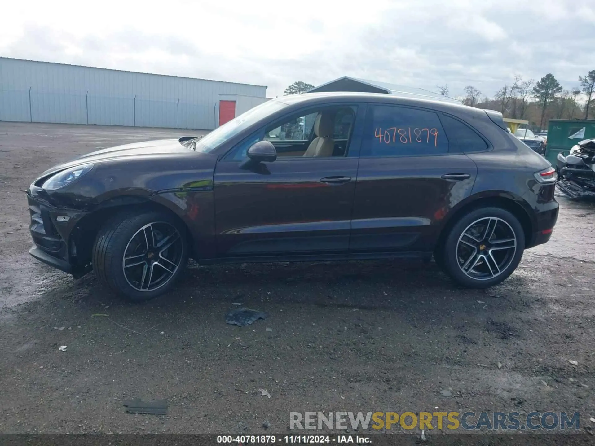 14 Photograph of a damaged car WP1AB2A55MLB32520 PORSCHE MACAN 2021