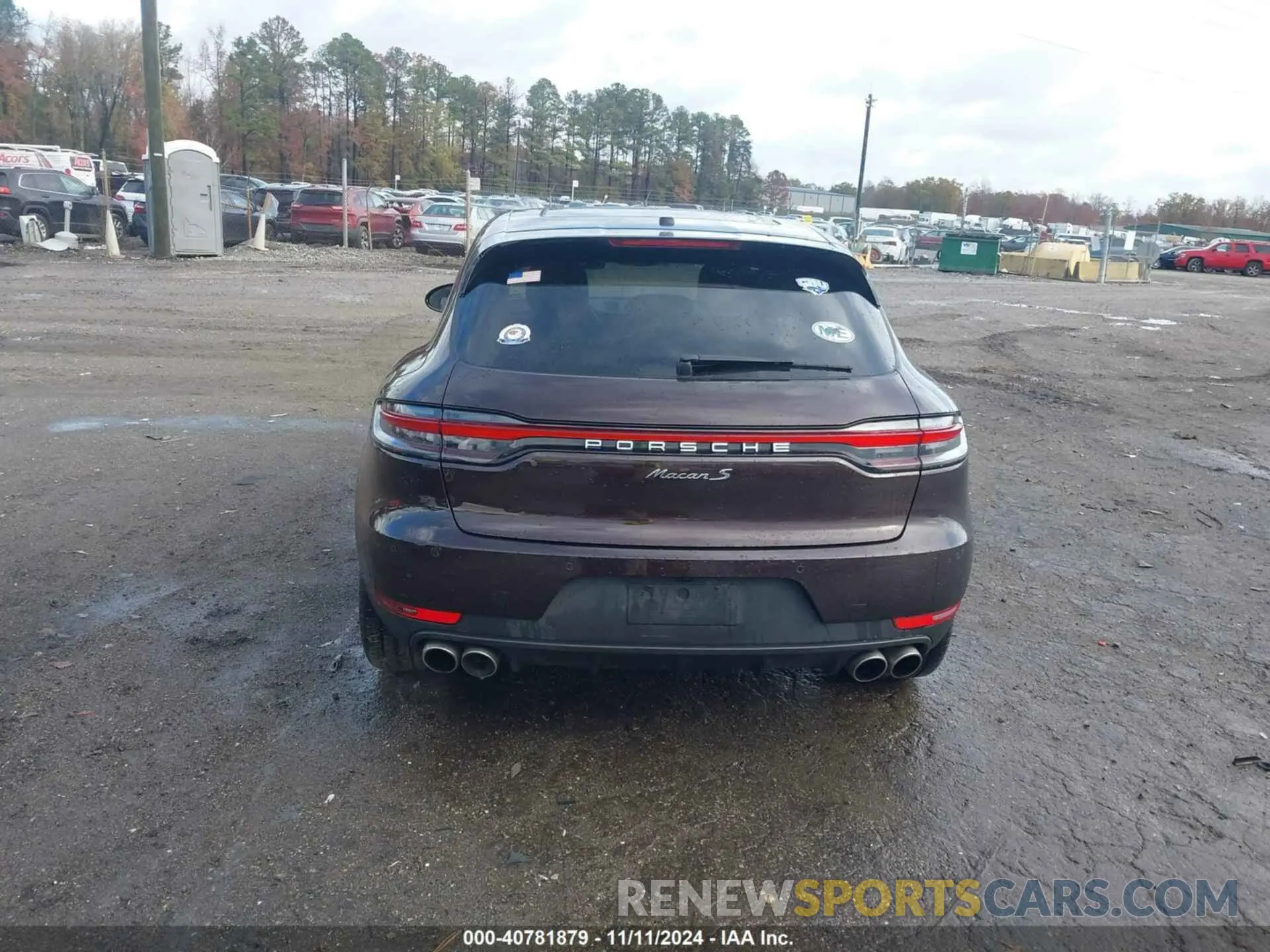 16 Photograph of a damaged car WP1AB2A55MLB32520 PORSCHE MACAN 2021
