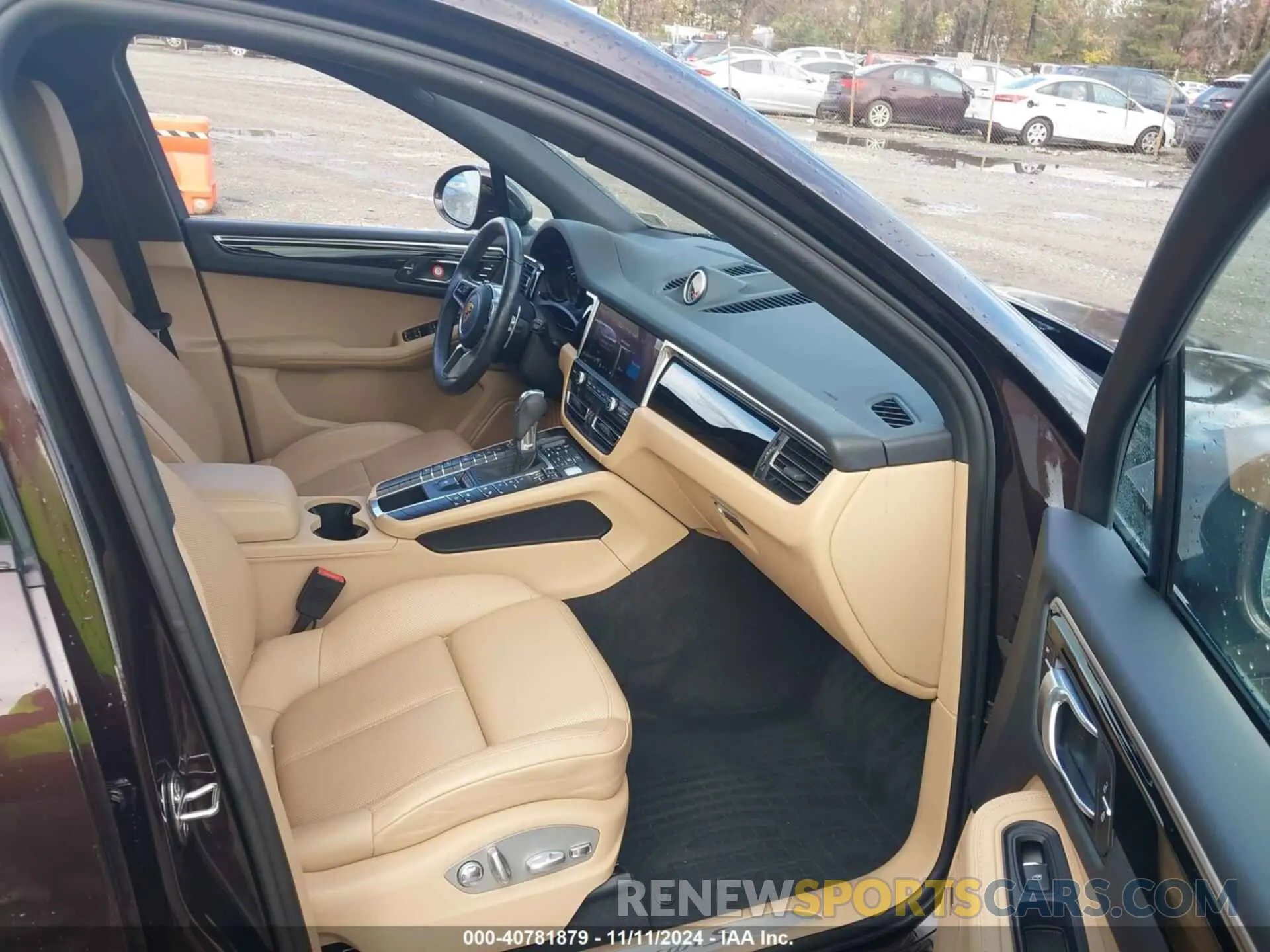 5 Photograph of a damaged car WP1AB2A55MLB32520 PORSCHE MACAN 2021