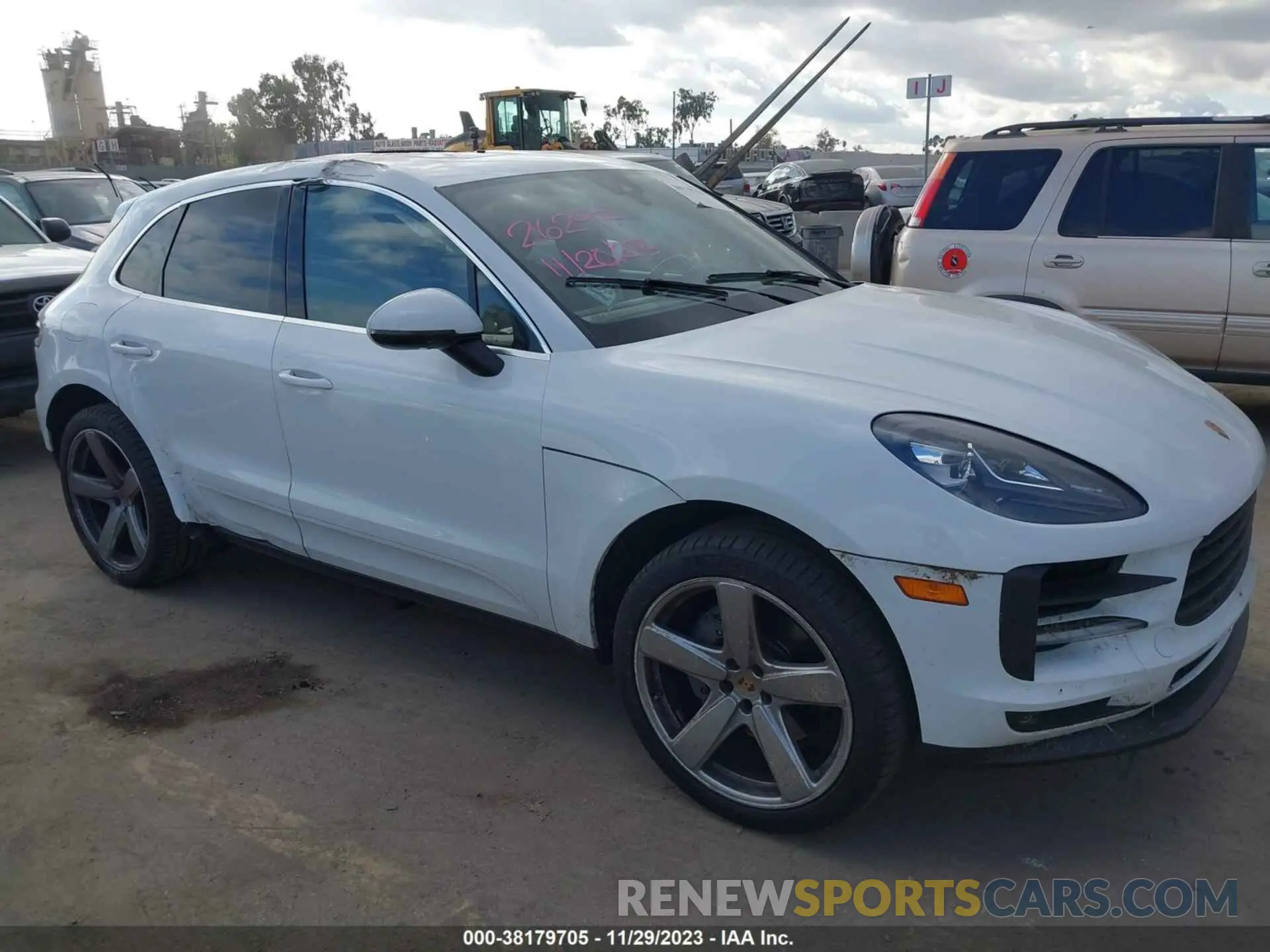 13 Photograph of a damaged car WP1AB2A55MLB36986 PORSCHE MACAN 2021