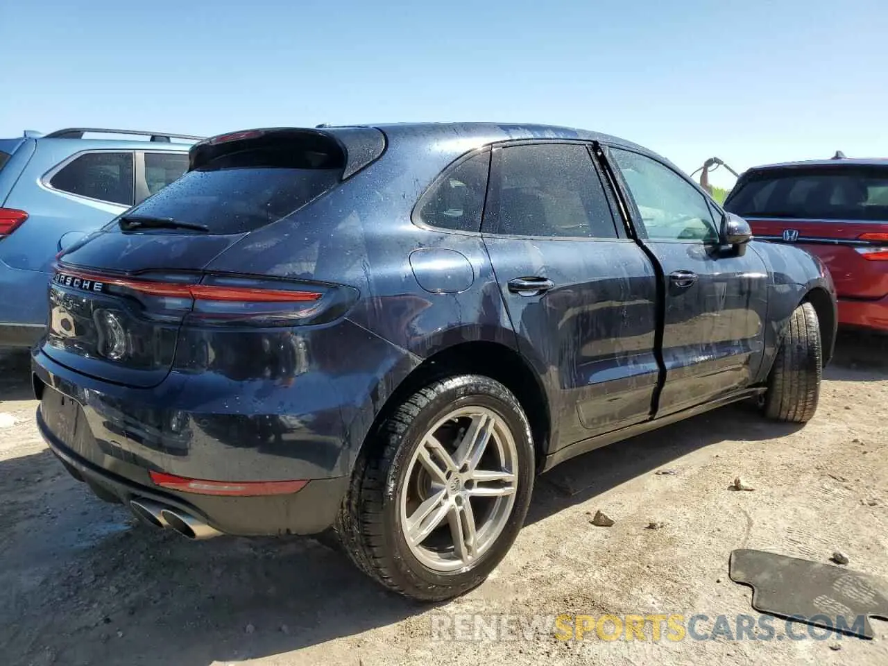 3 Photograph of a damaged car WP1AB2A56MLB33045 PORSCHE MACAN 2021