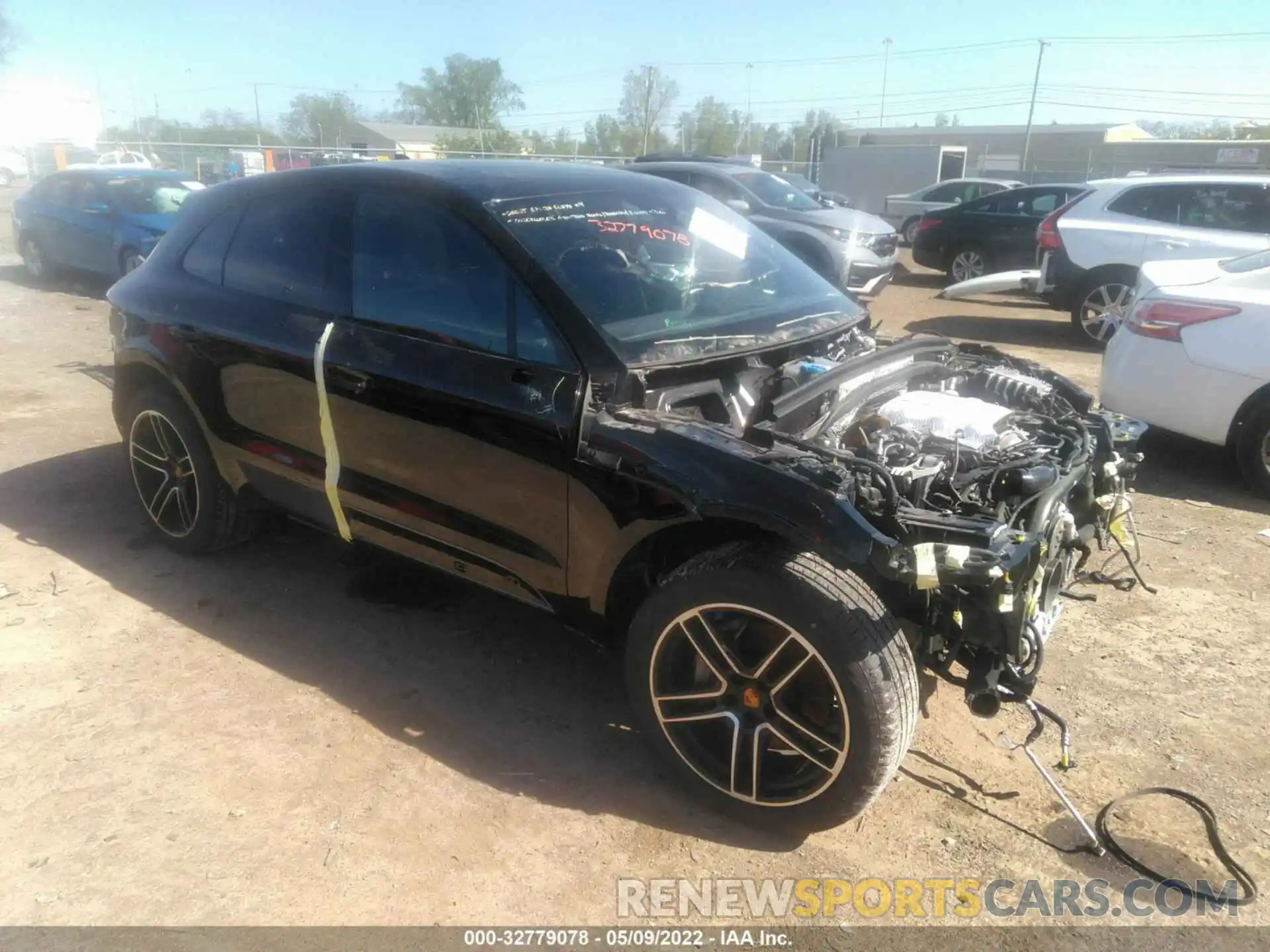 1 Photograph of a damaged car WP1AB2A59MLB30852 PORSCHE MACAN 2021