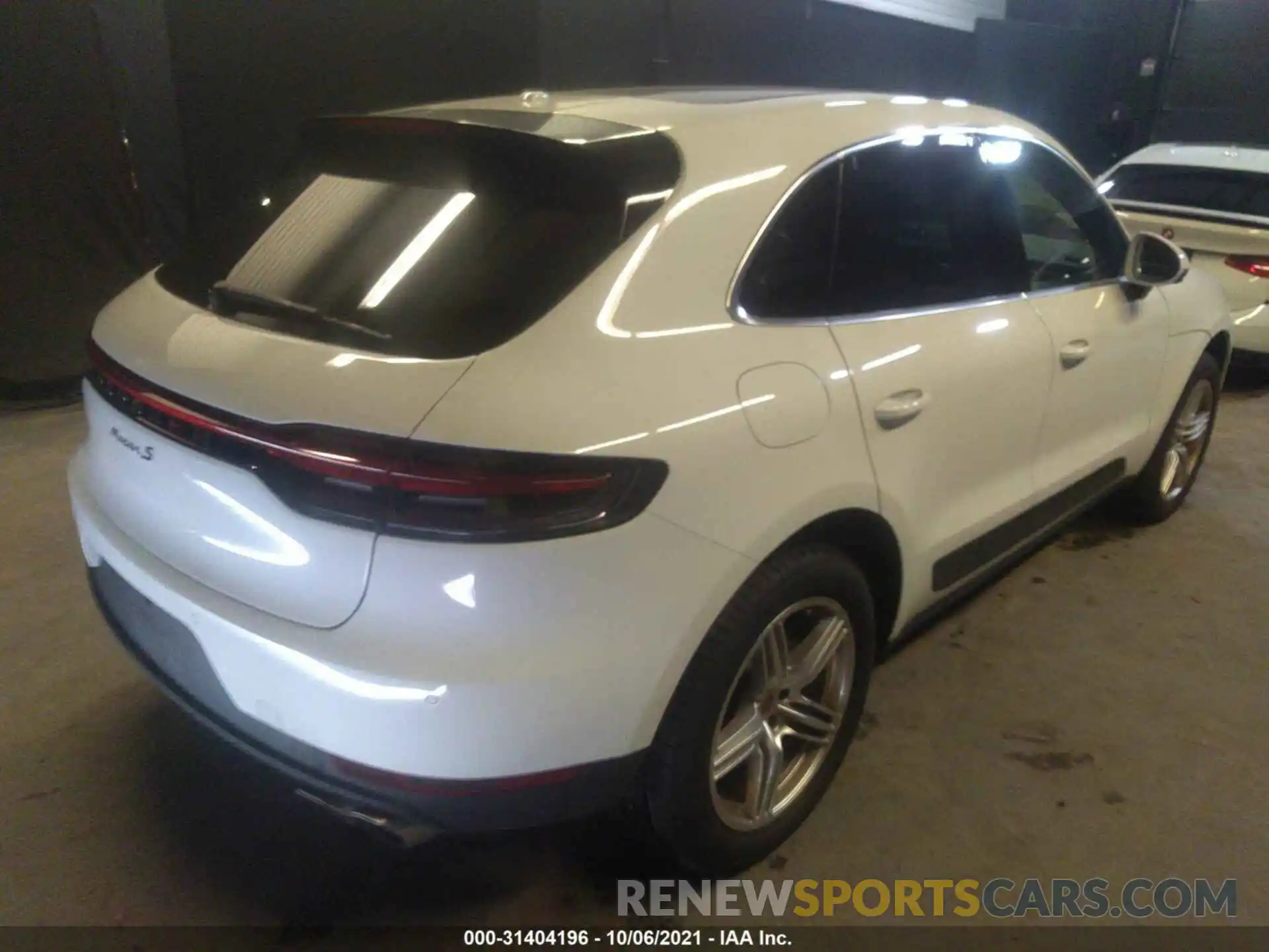 4 Photograph of a damaged car WP1AB2A5XMLB32058 PORSCHE MACAN 2021