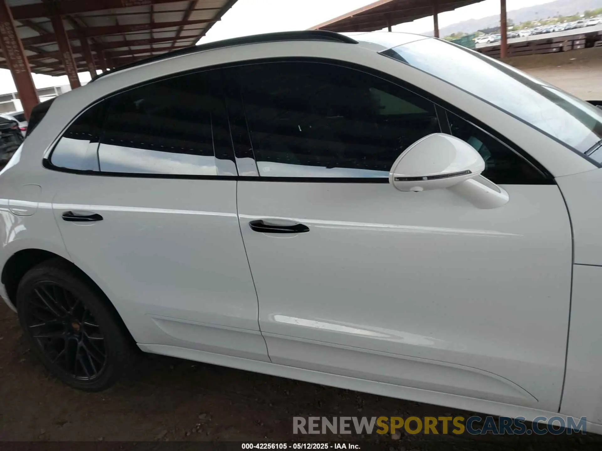 13 Photograph of a damaged car WP1AF2A51MLB60822 PORSCHE MACAN 2021