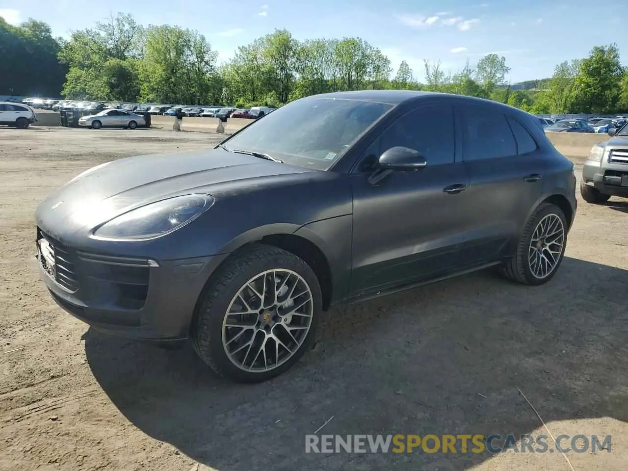 1 Photograph of a damaged car WP1AF2A53MLB60191 PORSCHE MACAN 2021