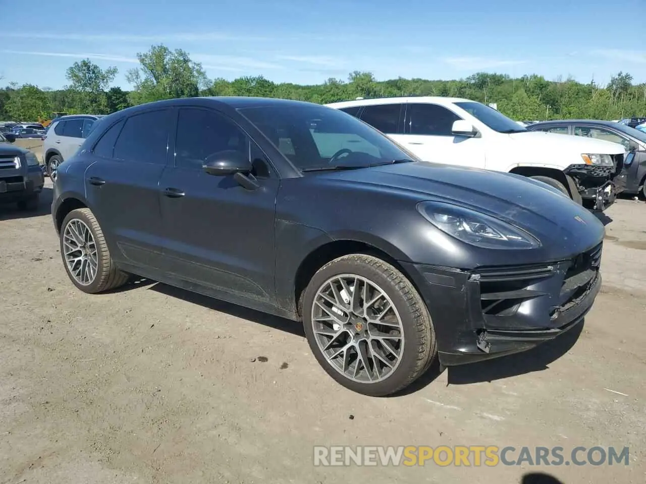 4 Photograph of a damaged car WP1AF2A53MLB60191 PORSCHE MACAN 2021