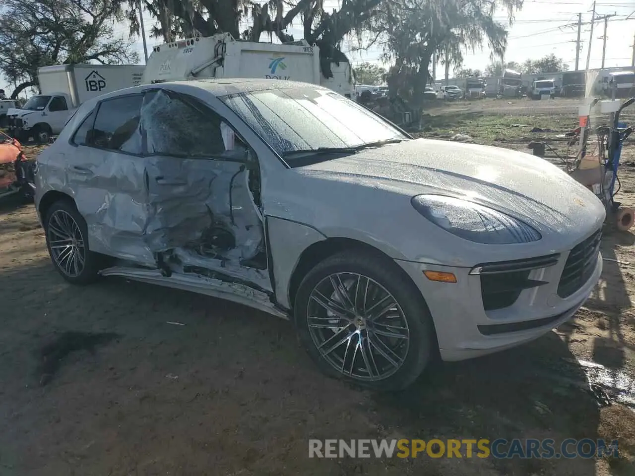 4 Photograph of a damaged car WP1AF2A54MLB60829 PORSCHE MACAN 2021