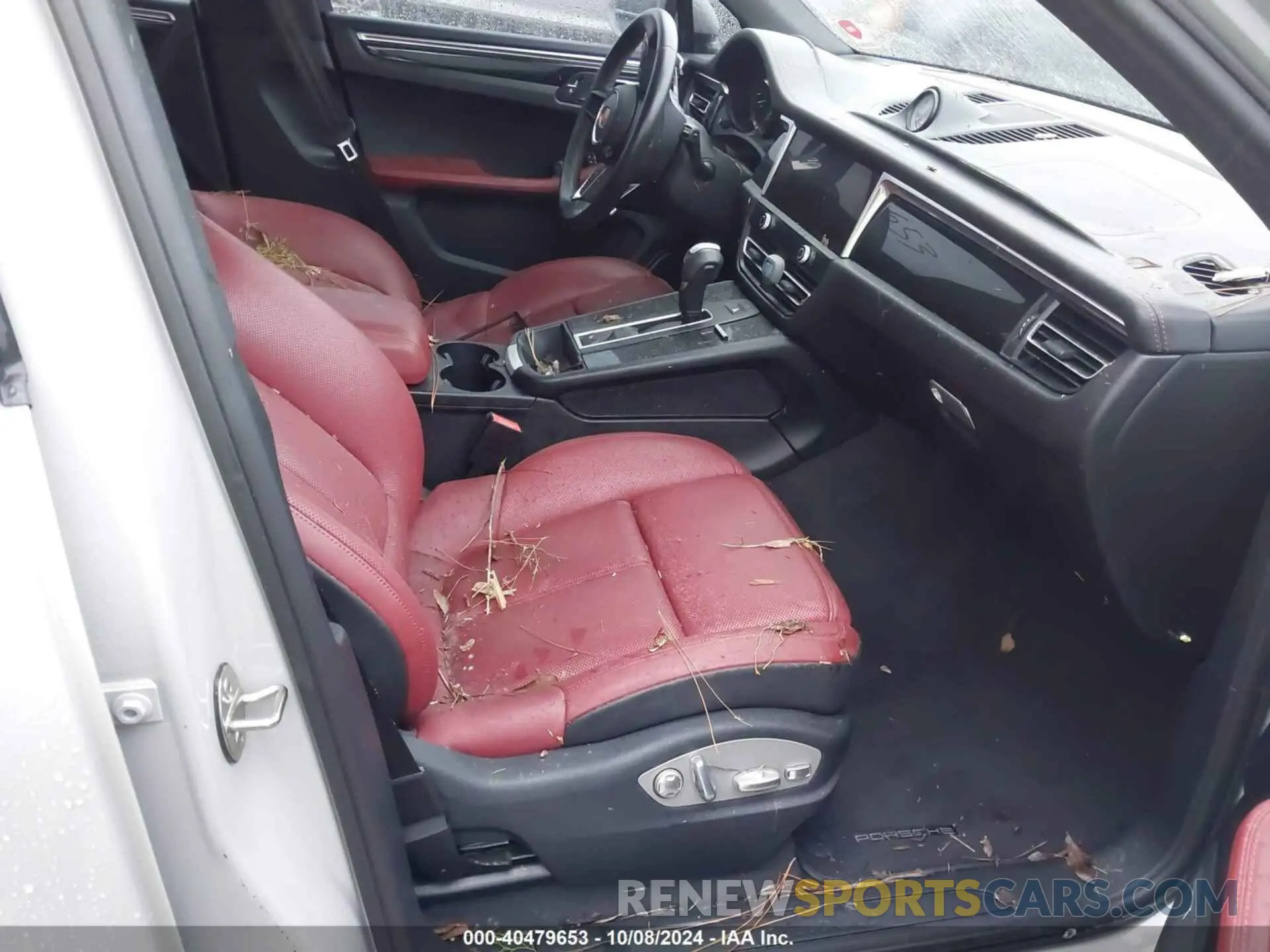 5 Photograph of a damaged car WP1AA2A51NLB09823 PORSCHE MACAN 2022