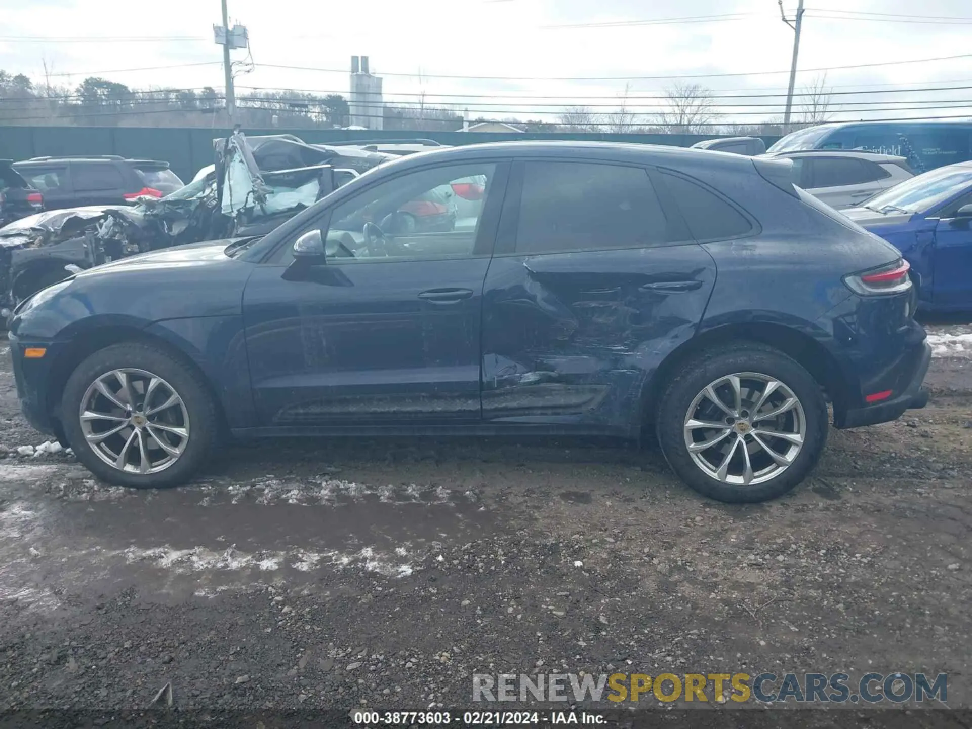 14 Photograph of a damaged car WP1AA2A53NLB02842 PORSCHE MACAN 2022