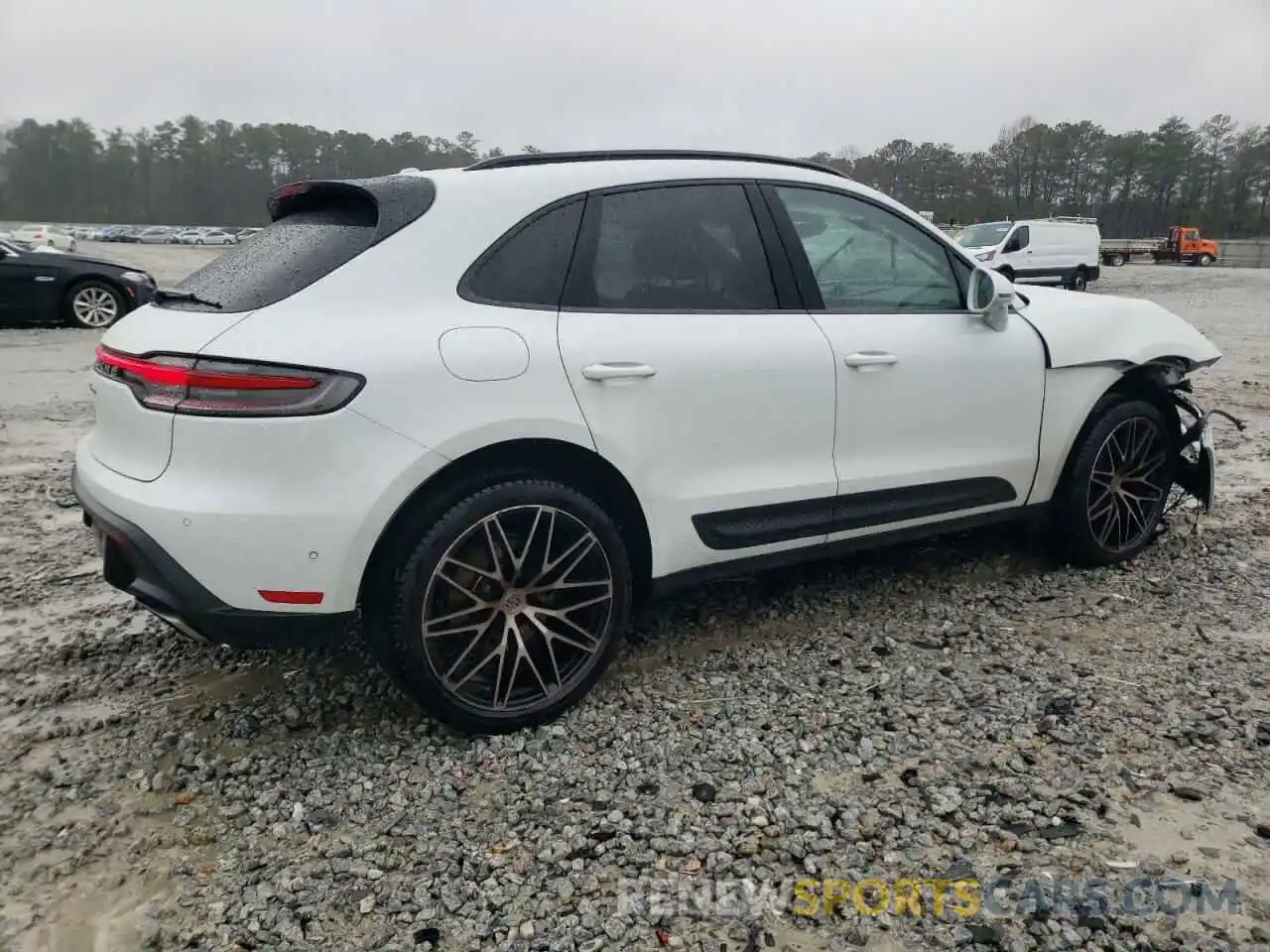 3 Photograph of a damaged car WP1AA2A54NLB05670 PORSCHE MACAN 2022