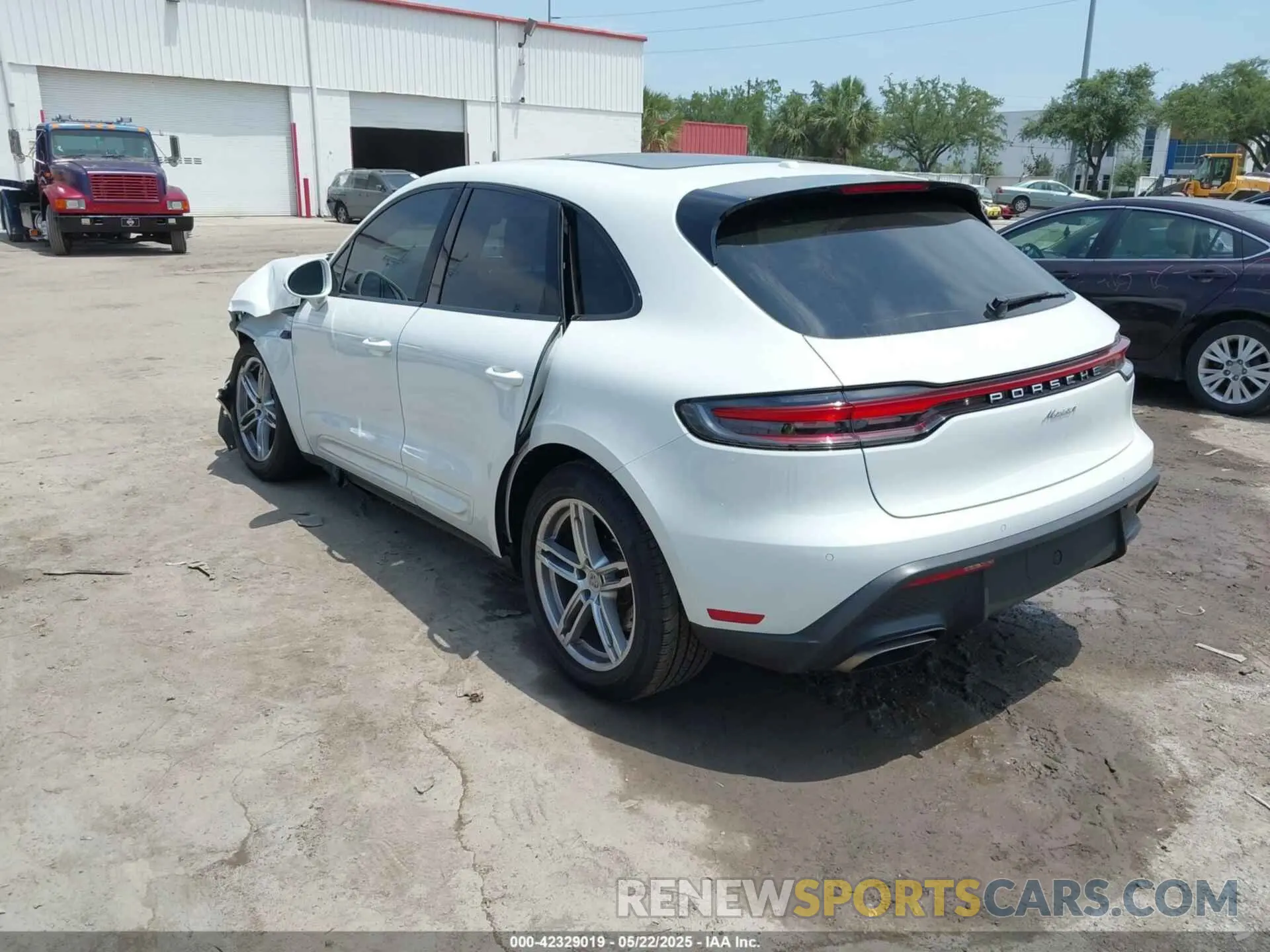 3 Photograph of a damaged car WP1AA2A54NLB07869 PORSCHE MACAN 2022