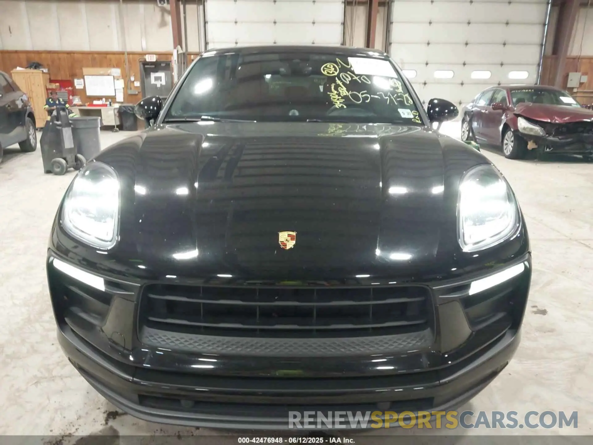 12 Photograph of a damaged car WP1AA2A54NLB11338 PORSCHE MACAN 2022