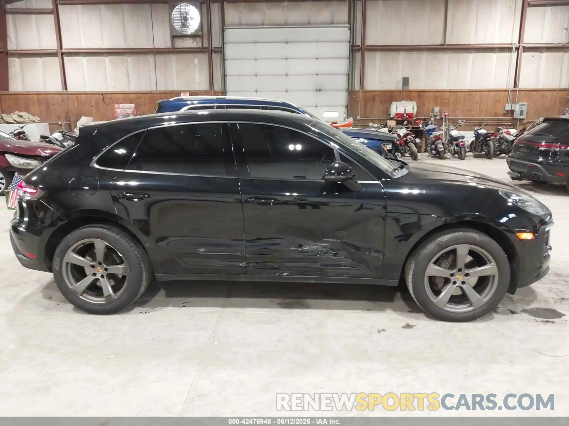 13 Photograph of a damaged car WP1AA2A54NLB11338 PORSCHE MACAN 2022