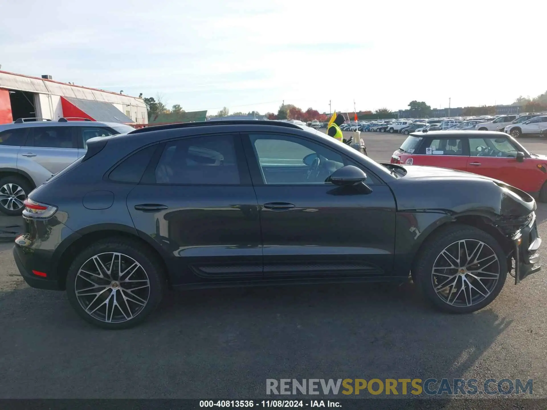 14 Photograph of a damaged car WP1AA2A55NLB07718 PORSCHE MACAN 2022