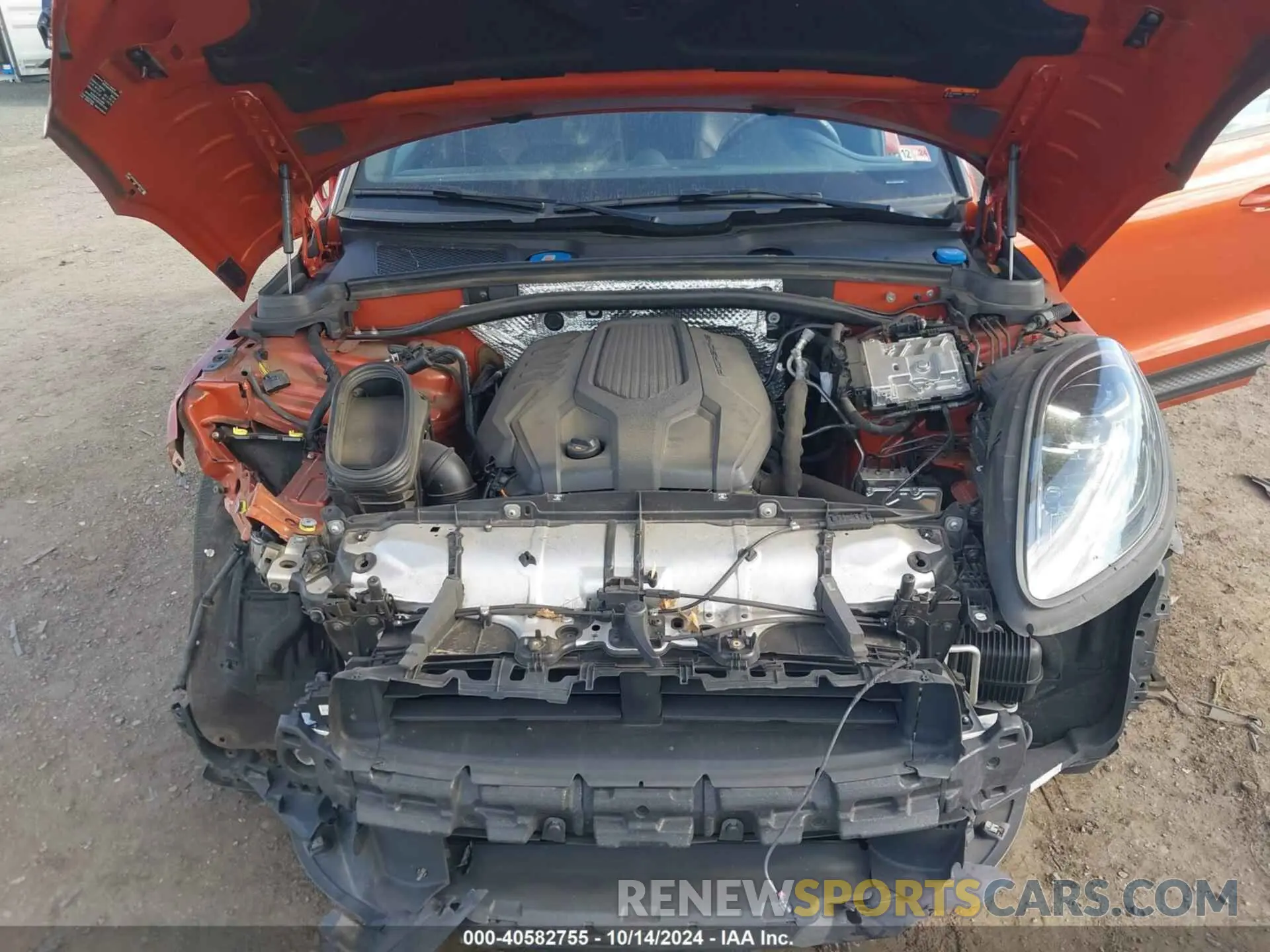 10 Photograph of a damaged car WP1AA2A56NLB02687 PORSCHE MACAN 2022
