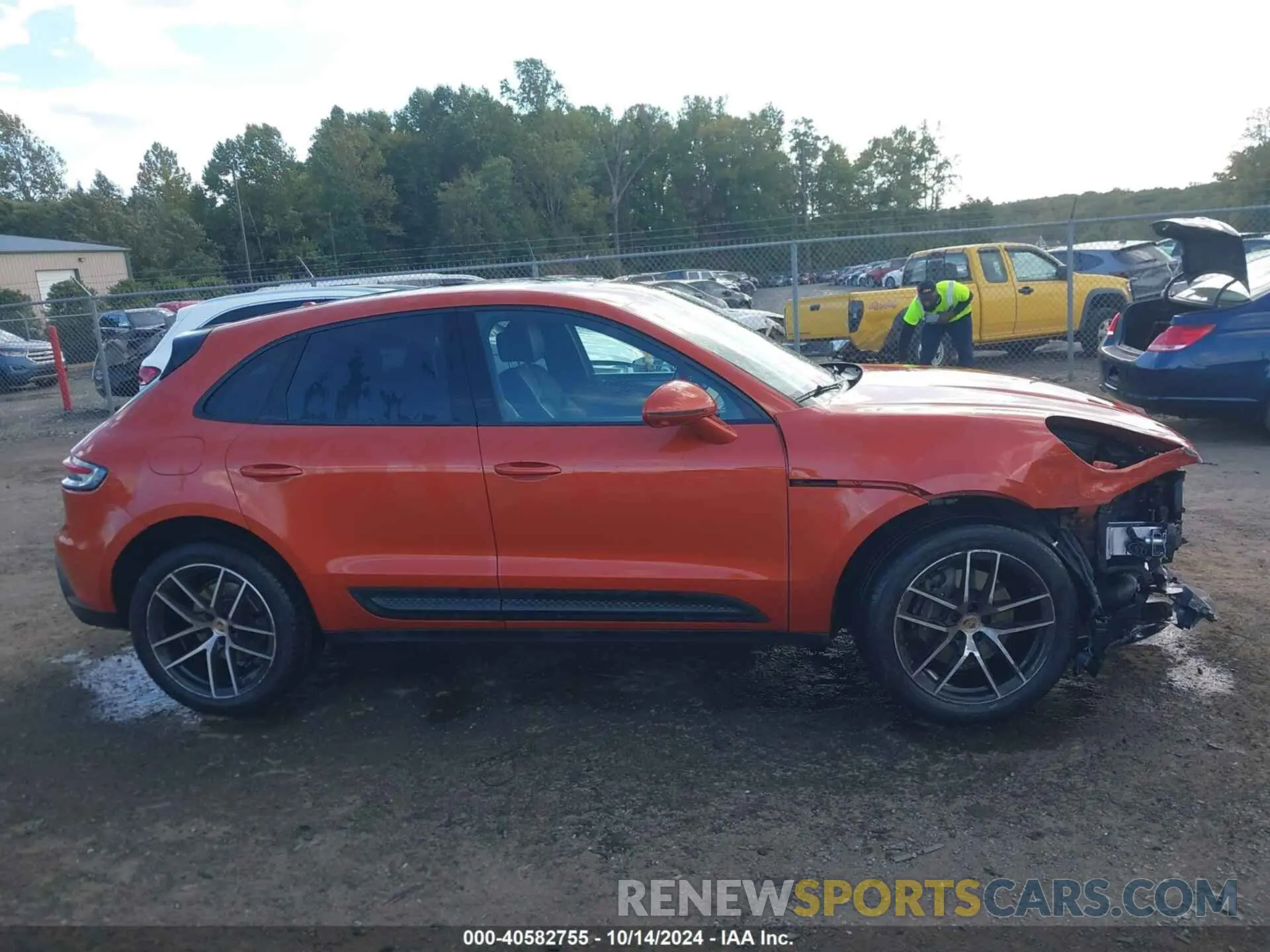 13 Photograph of a damaged car WP1AA2A56NLB02687 PORSCHE MACAN 2022