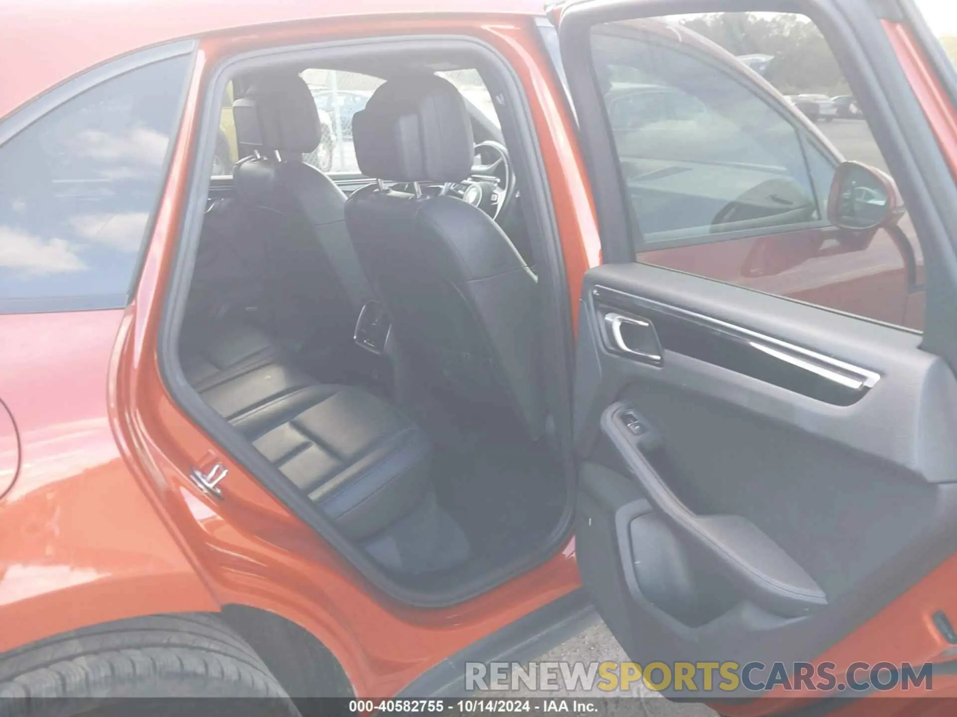 8 Photograph of a damaged car WP1AA2A56NLB02687 PORSCHE MACAN 2022