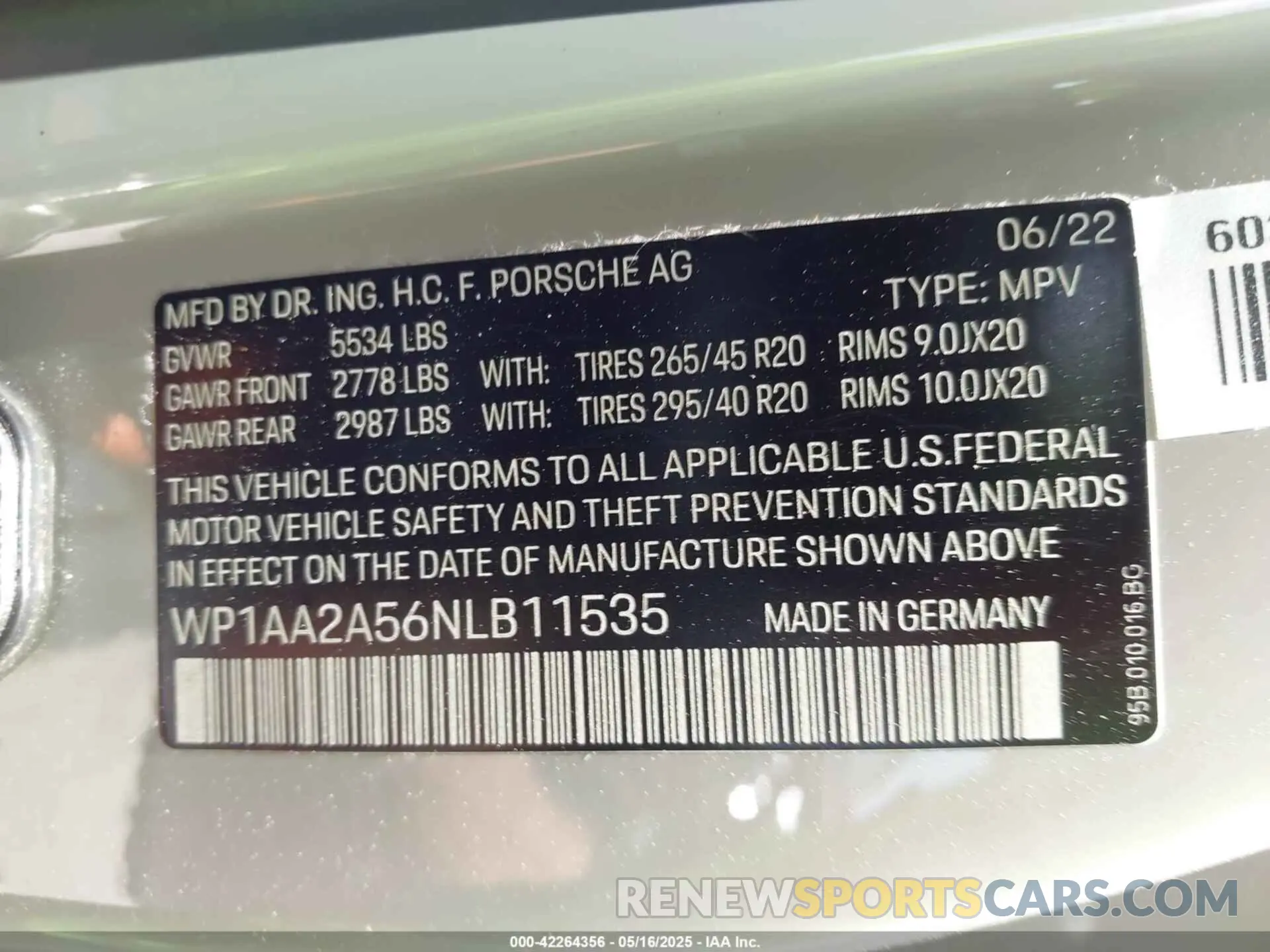 9 Photograph of a damaged car WP1AA2A56NLB11535 PORSCHE MACAN 2022