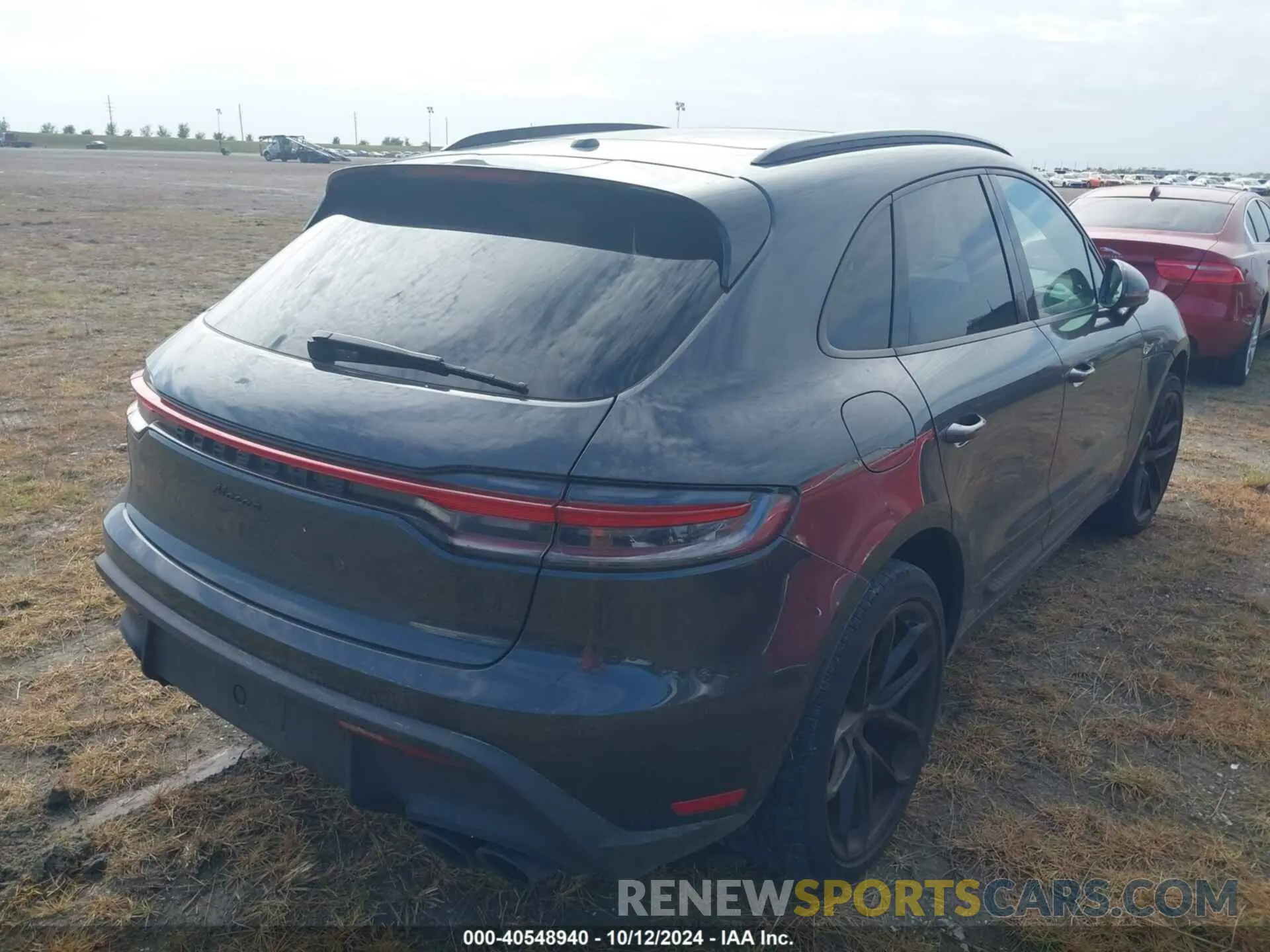 4 Photograph of a damaged car WP1AA2A58NLB00620 PORSCHE MACAN 2022