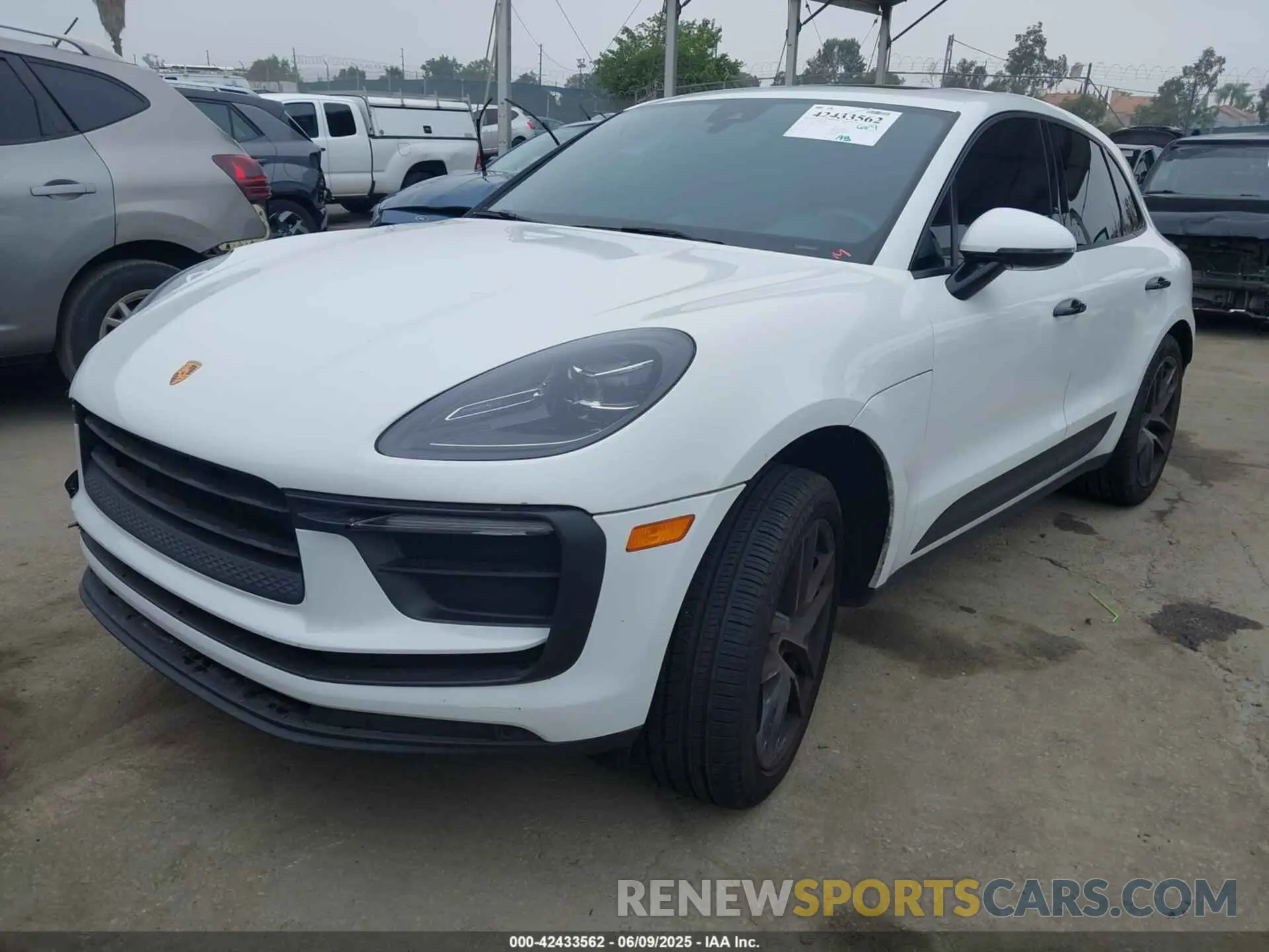 2 Photograph of a damaged car WP1AA2A58NLB06272 PORSCHE MACAN 2022