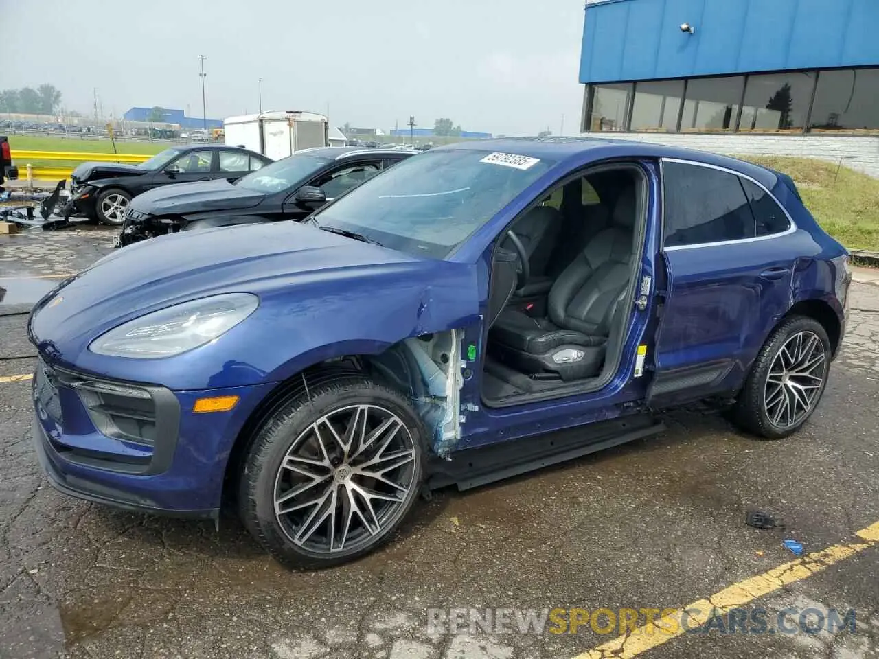 1 Photograph of a damaged car WP1AA2A58NLB09057 PORSCHE MACAN 2022