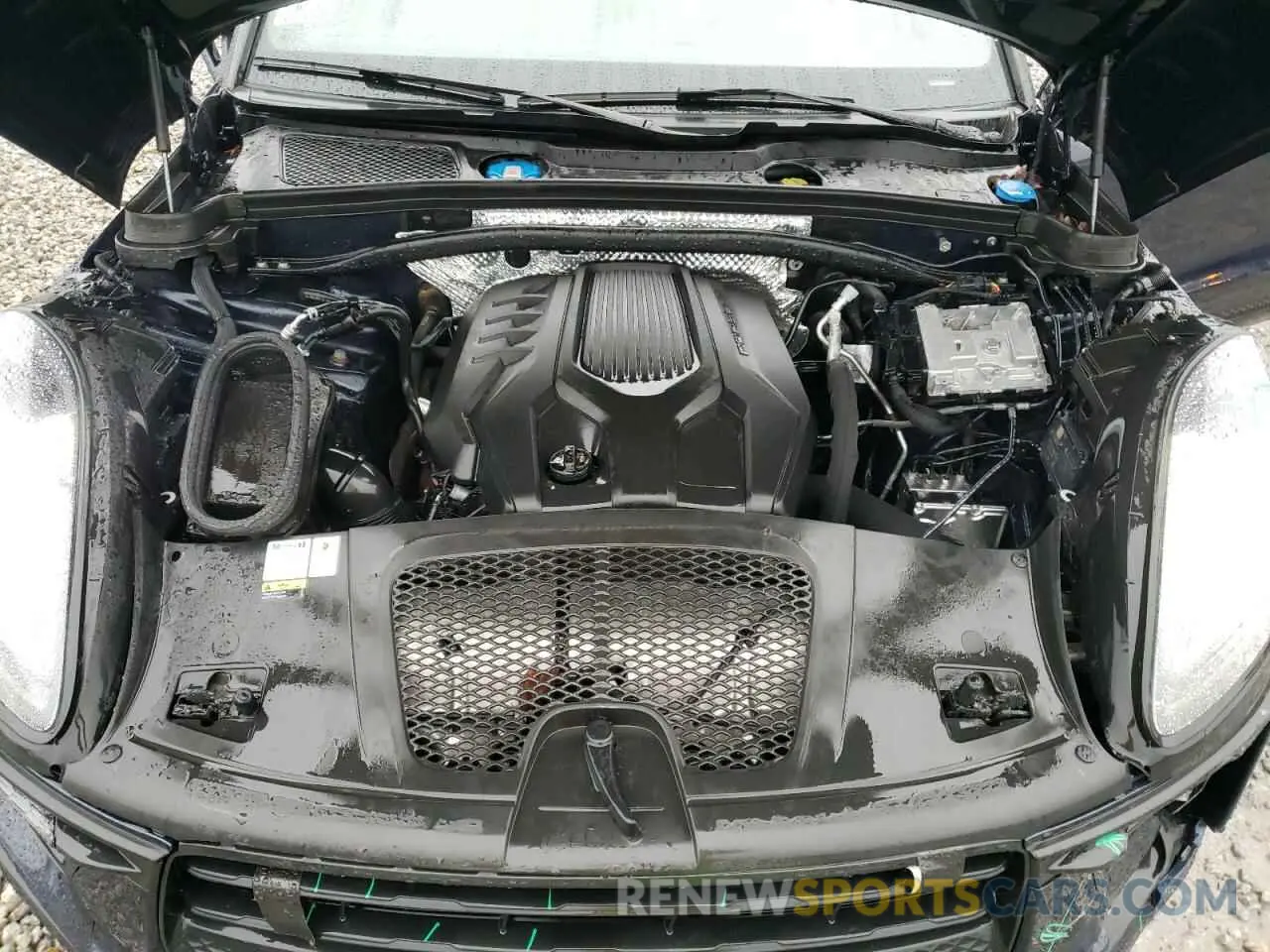 12 Photograph of a damaged car WP1AA2A58NLB09379 PORSCHE MACAN 2022