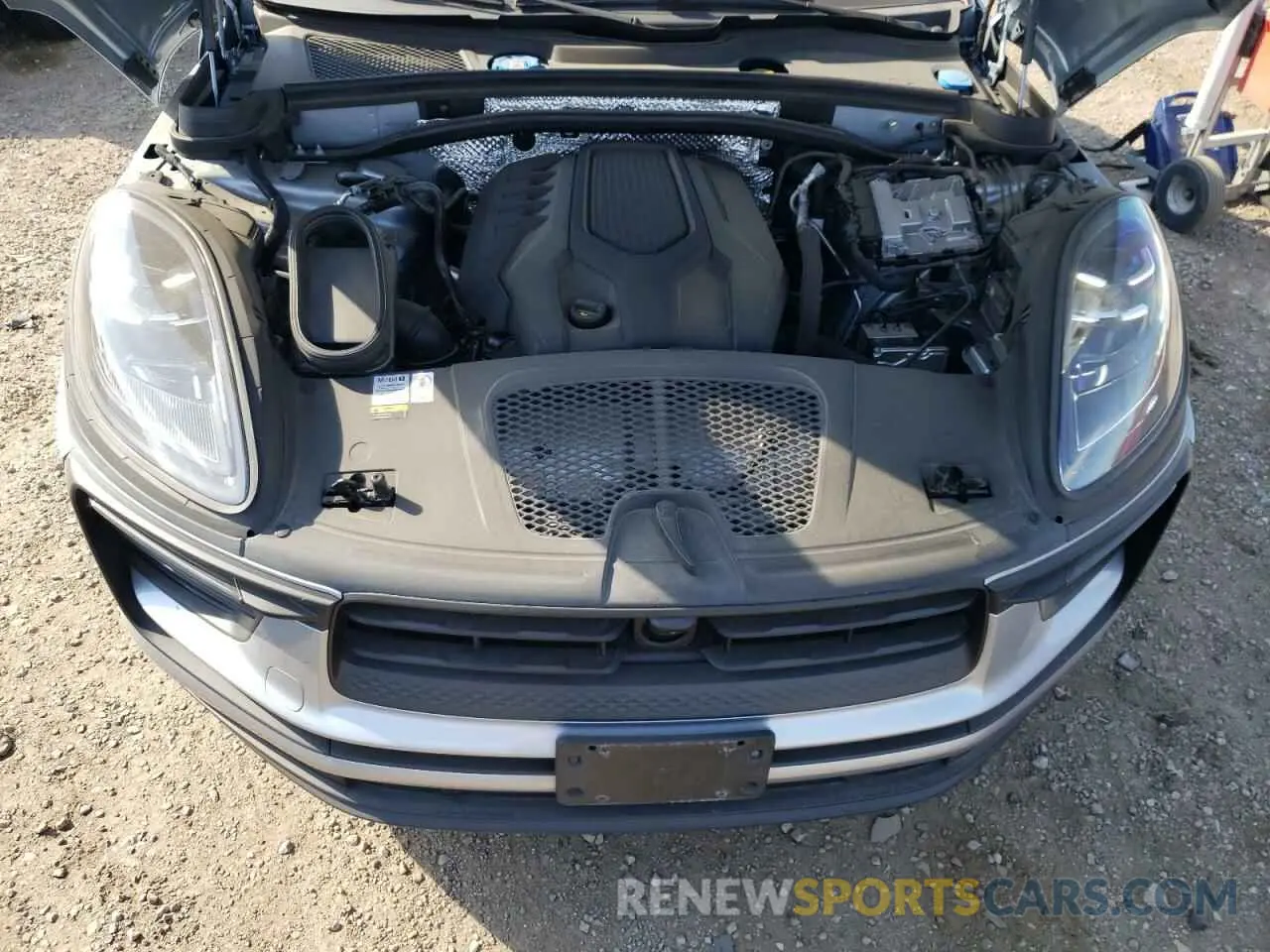 11 Photograph of a damaged car WP1AA2A58NLB10466 PORSCHE MACAN 2022