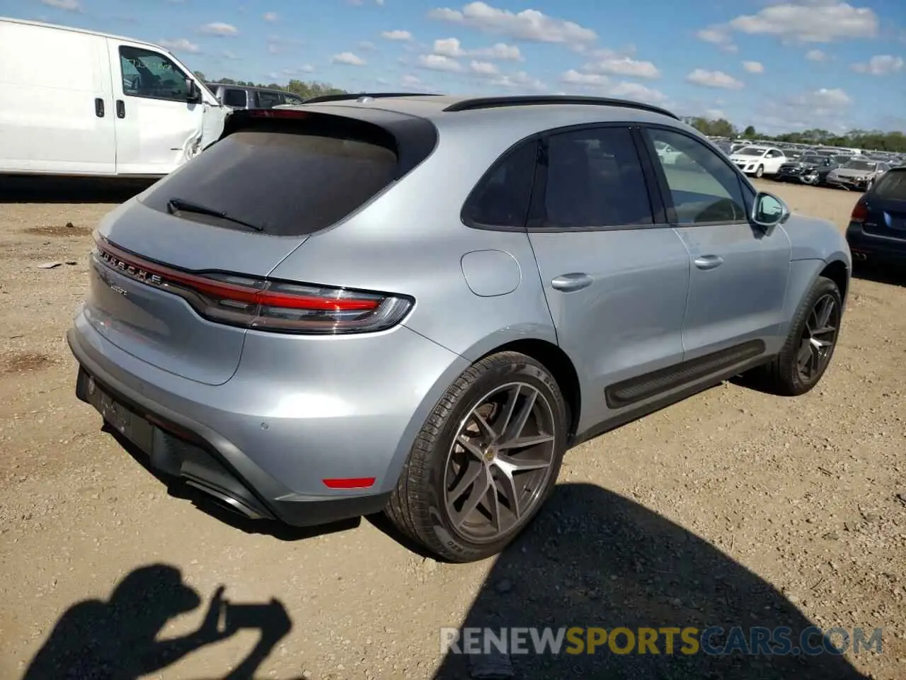 3 Photograph of a damaged car WP1AA2A58NLB10466 PORSCHE MACAN 2022