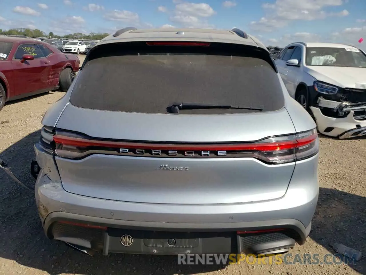6 Photograph of a damaged car WP1AA2A58NLB10466 PORSCHE MACAN 2022