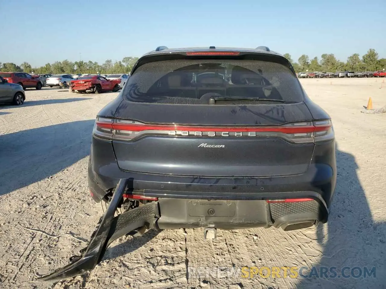 6 Photograph of a damaged car WP1AA2A59NLB00450 PORSCHE MACAN 2022