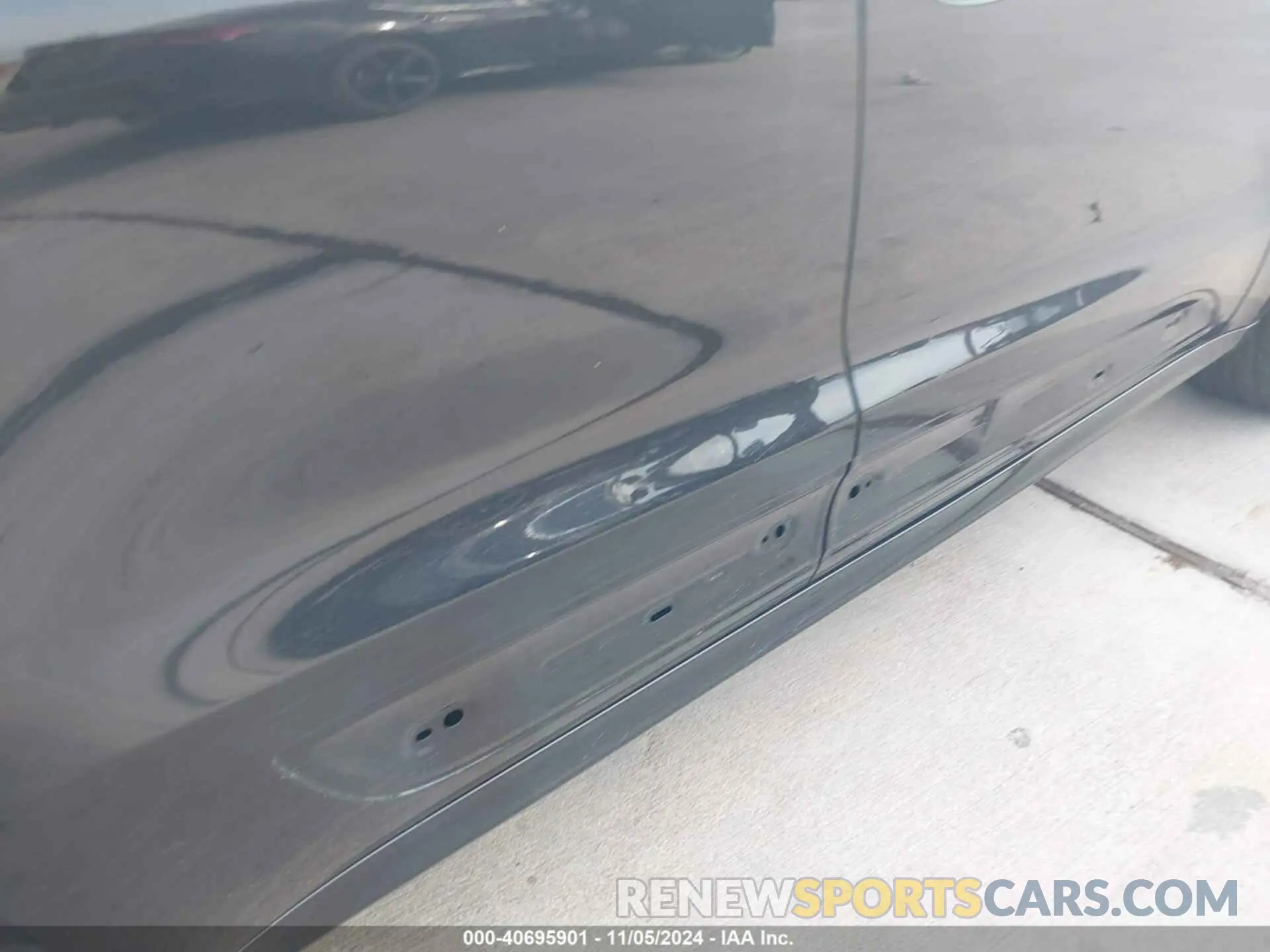 17 Photograph of a damaged car WP1AF2A52NLB32416 PORSCHE MACAN 2022