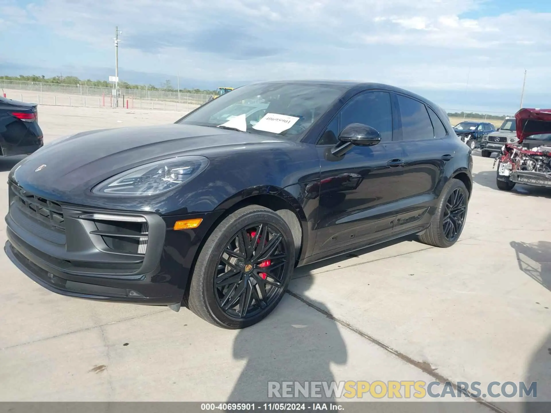 2 Photograph of a damaged car WP1AF2A52NLB32416 PORSCHE MACAN 2022