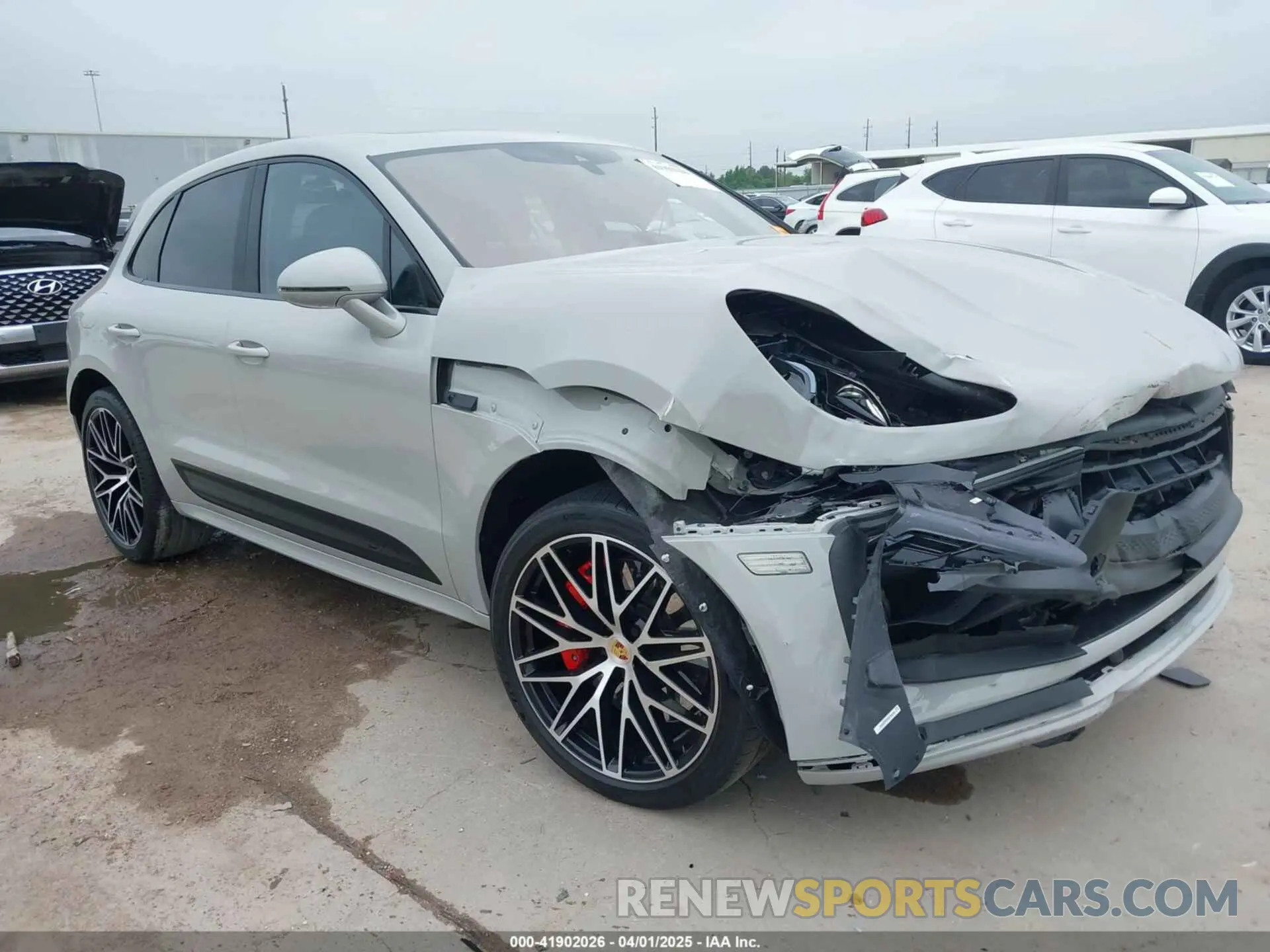 1 Photograph of a damaged car WP1AF2A53NLB31162 PORSCHE MACAN 2022