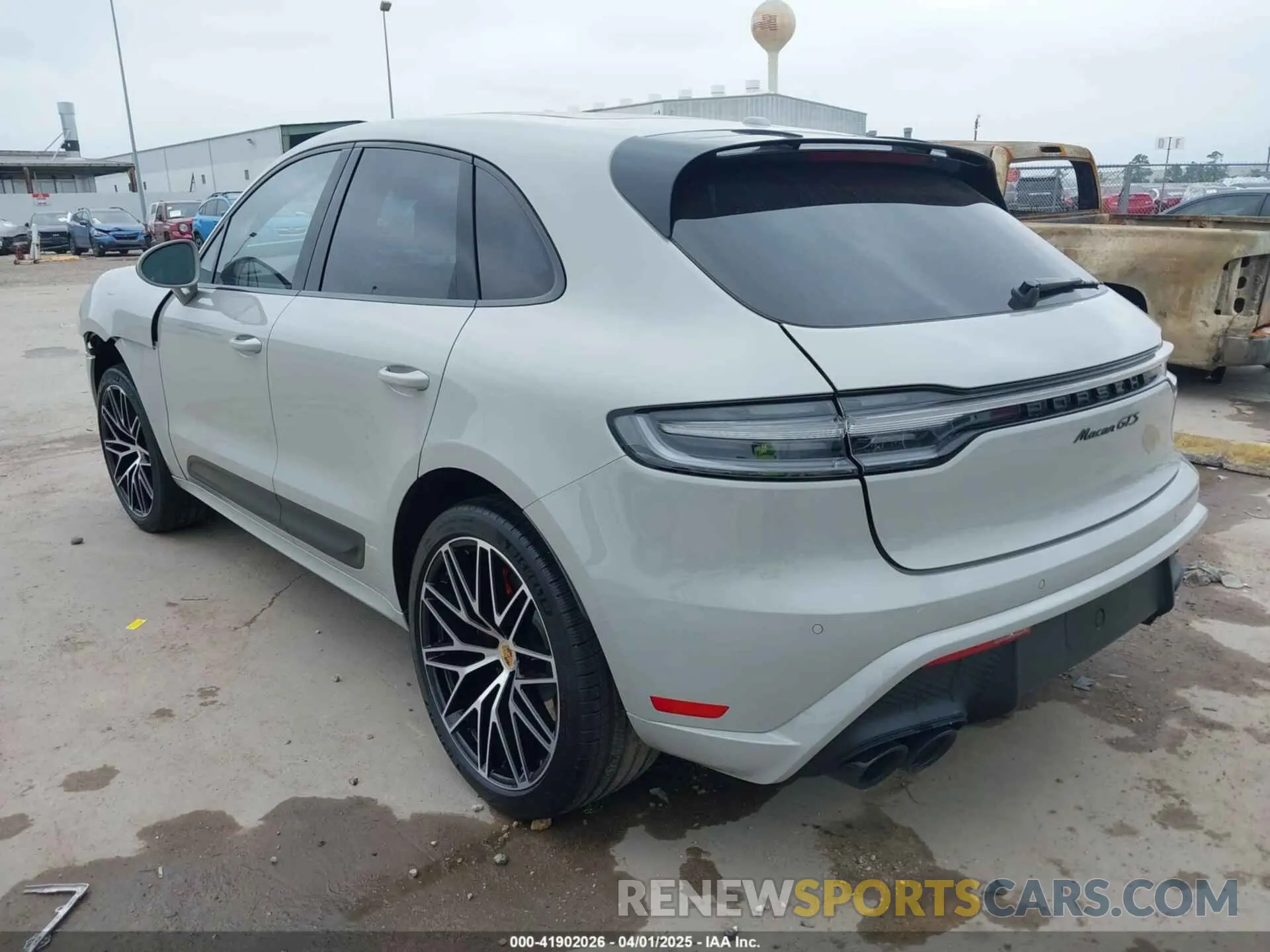 3 Photograph of a damaged car WP1AF2A53NLB31162 PORSCHE MACAN 2022