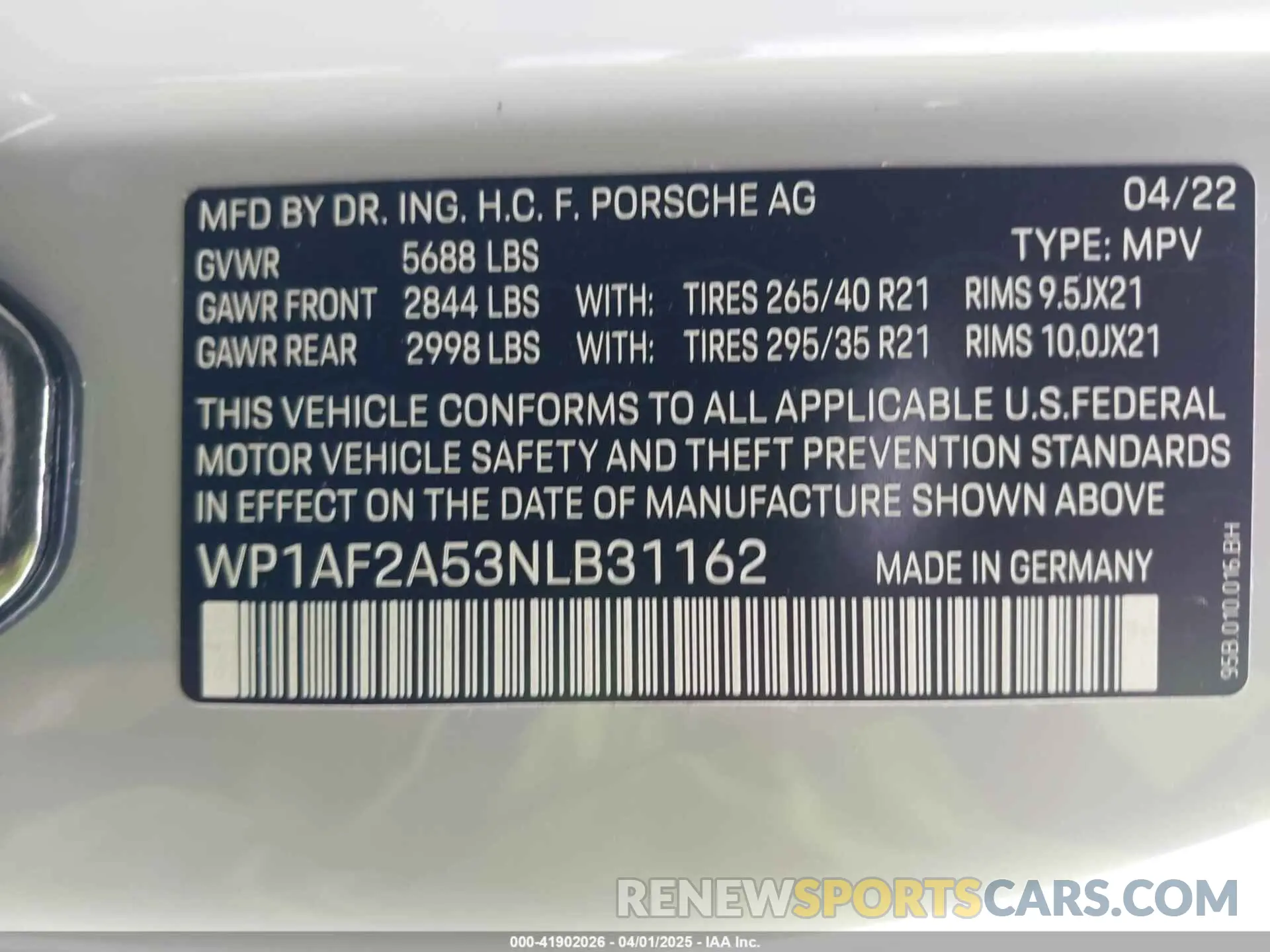 9 Photograph of a damaged car WP1AF2A53NLB31162 PORSCHE MACAN 2022