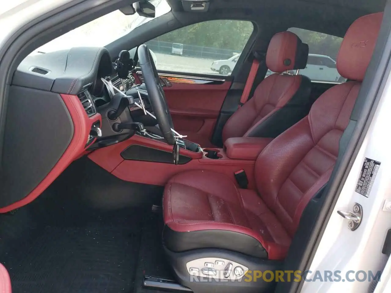 7 Photograph of a damaged car WP1AF2A53NLB31632 PORSCHE MACAN 2022