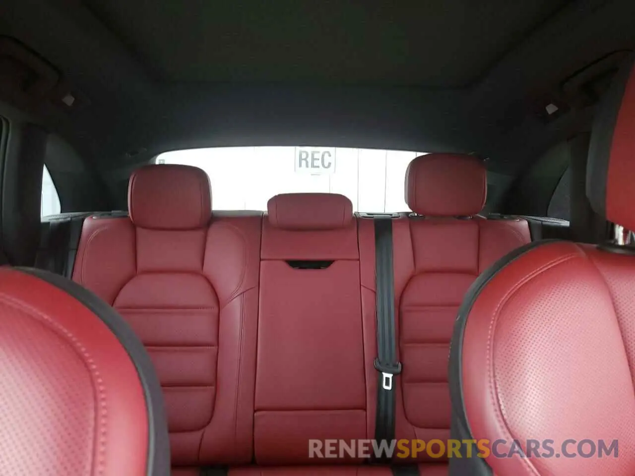 10 Photograph of a damaged car WP1AF2A56NLB30555 PORSCHE MACAN 2022