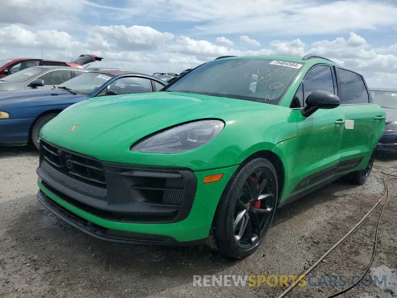 1 Photograph of a damaged car WP1AF2A58NLB32131 PORSCHE MACAN 2022