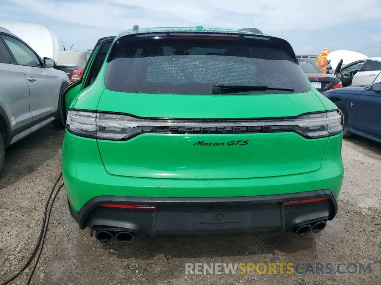 6 Photograph of a damaged car WP1AF2A58NLB32131 PORSCHE MACAN 2022