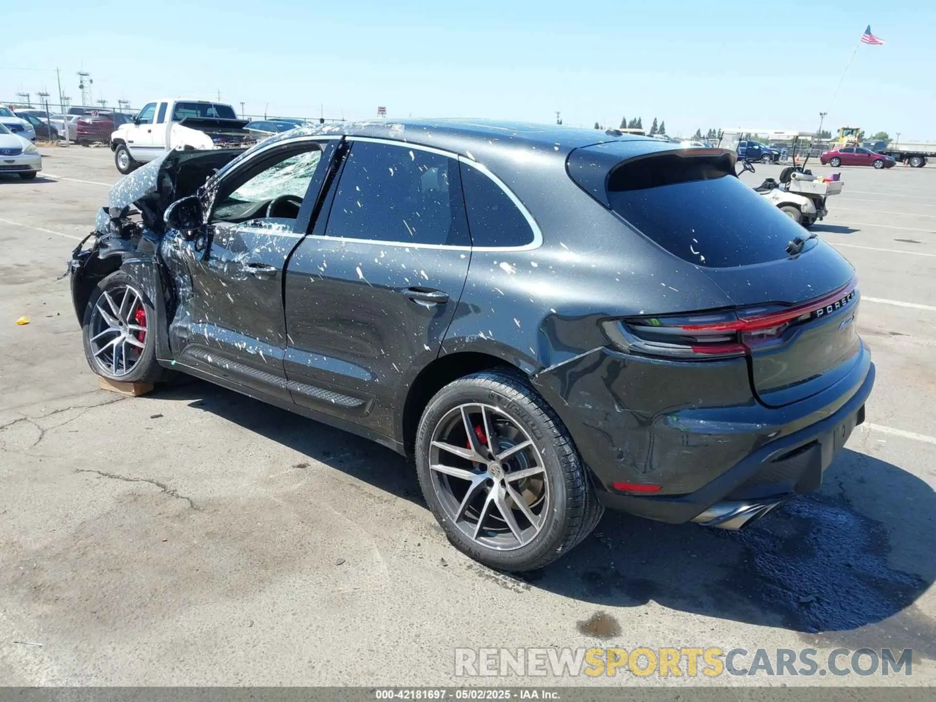 3 Photograph of a damaged car WP1AG2A53NLB21728 PORSCHE MACAN 2022