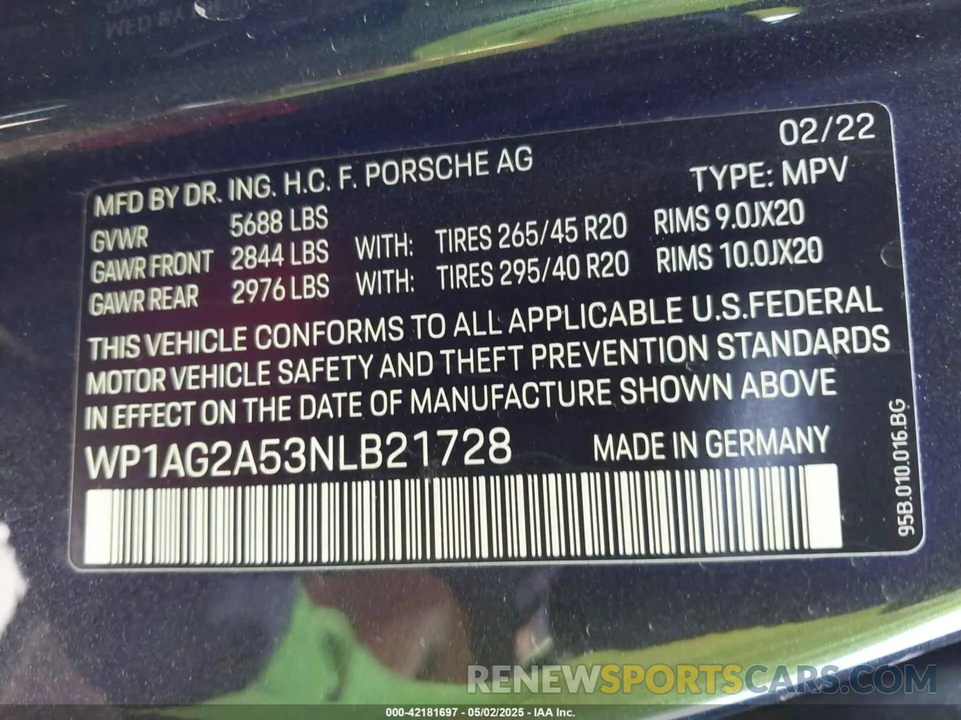9 Photograph of a damaged car WP1AG2A53NLB21728 PORSCHE MACAN 2022
