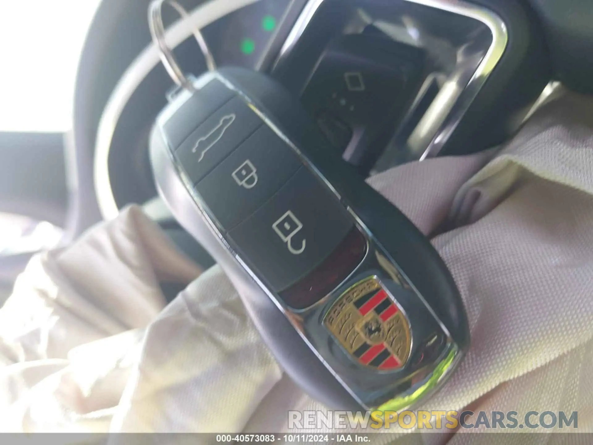11 Photograph of a damaged car WP1AG2A54NLB23892 PORSCHE MACAN 2022