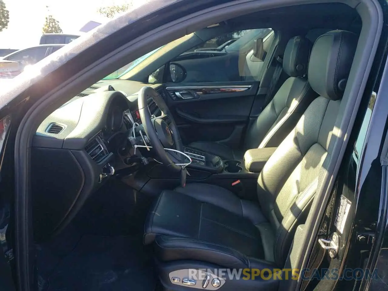 7 Photograph of a damaged car WP1AG2A56NLB23666 PORSCHE MACAN 2022