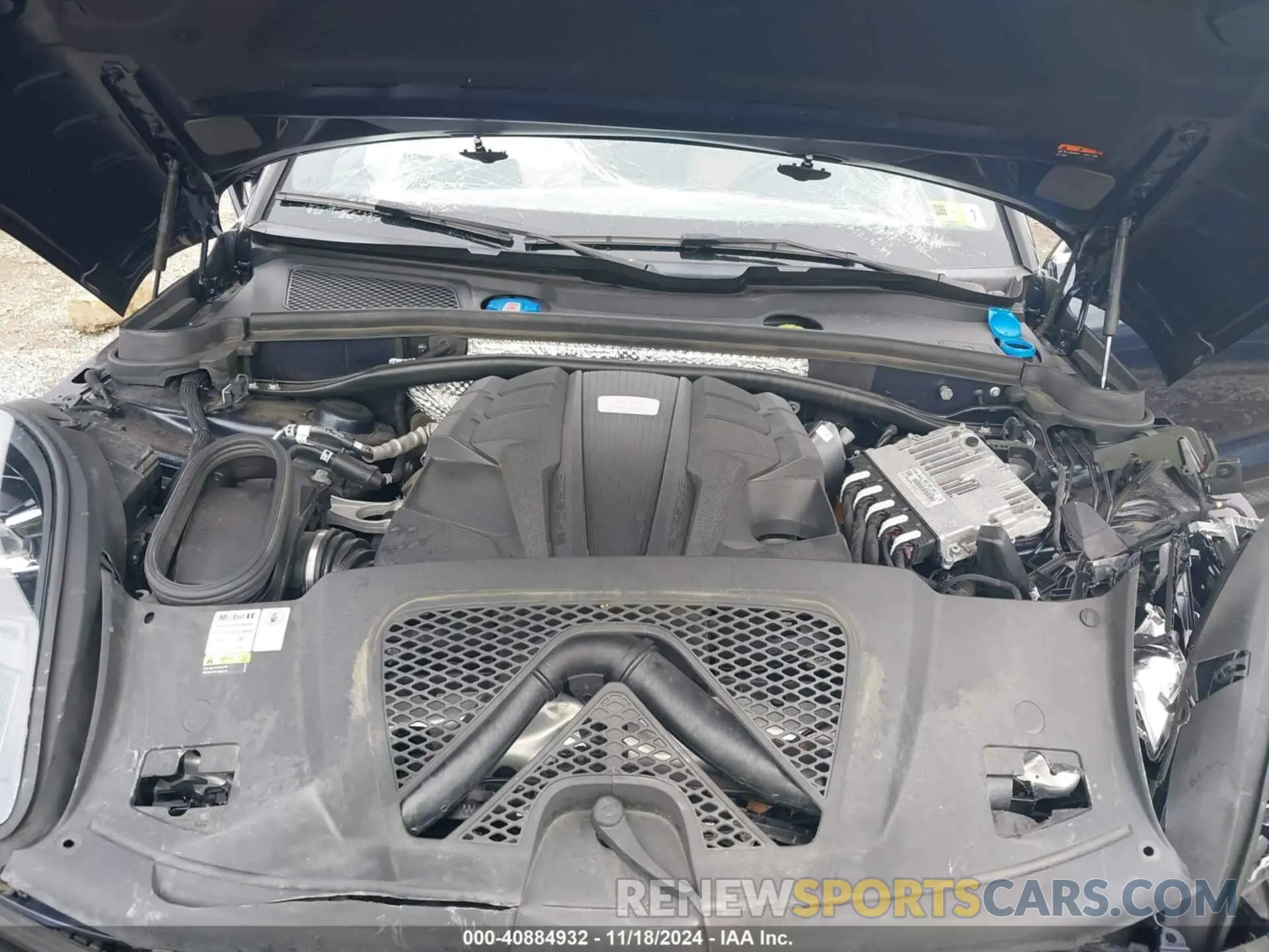 10 Photograph of a damaged car WP1AG2A57NLB22154 PORSCHE MACAN 2022